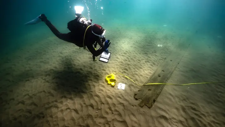 SPAIN-SHIPWRECK-STRAIT-OF-GIBRALTAR-ANCIENT-HISTORY-DISCOVERY-ARCHAEOLOGY-3