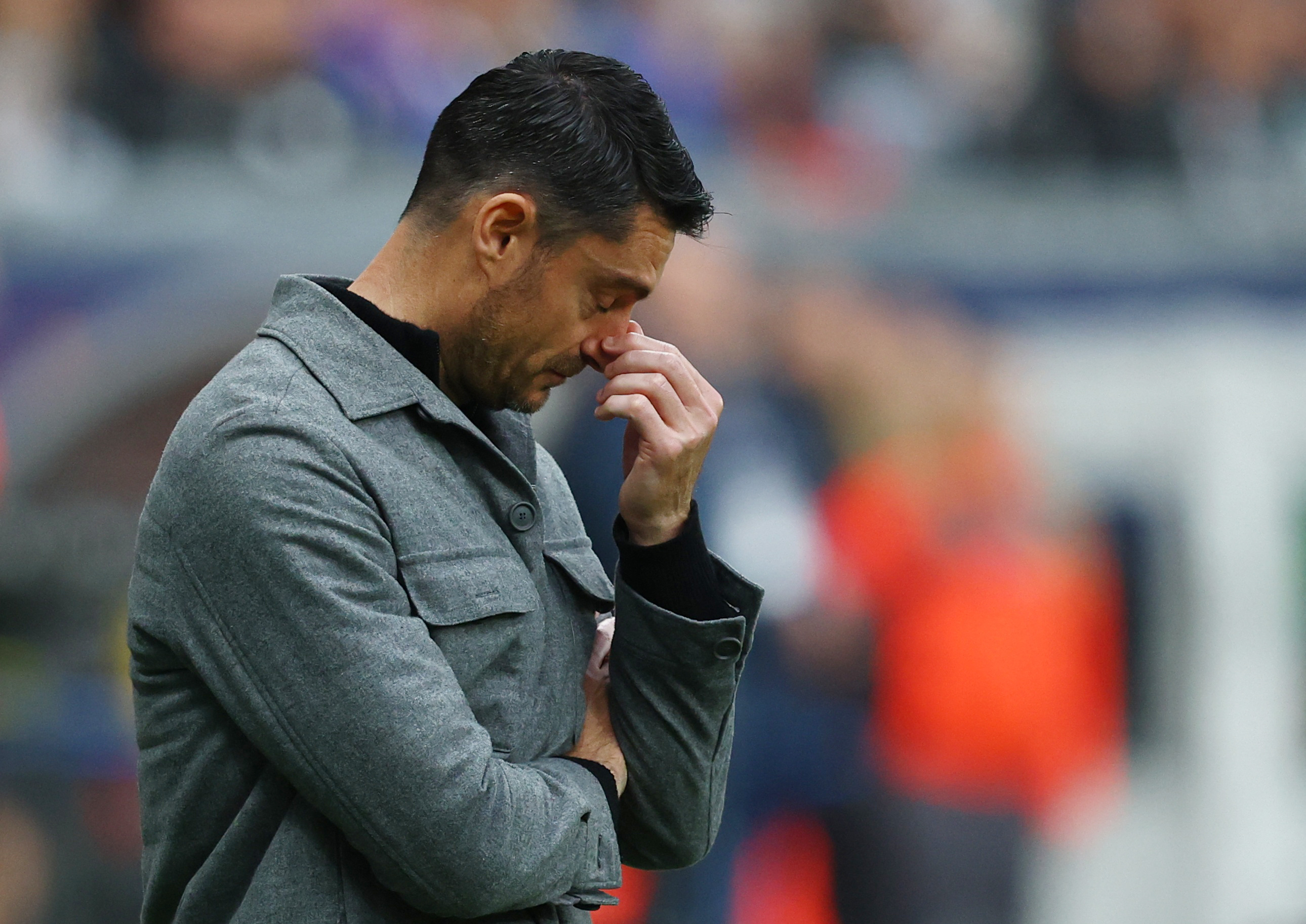 Soccer Football - Bundesliga - Eintracht Frankfurt v FC Cologne - Deutsche Bank Park, Frankfurt, Germany - April 5, 2026 Eintracht Frankfurt coach Albert Riera reacts REUTERS/Kai Pfaffenbach DFL REGULATIONS PROHIBIT ANY USE OF PHOTOGRAPHS AS IMAGE SEQUENC