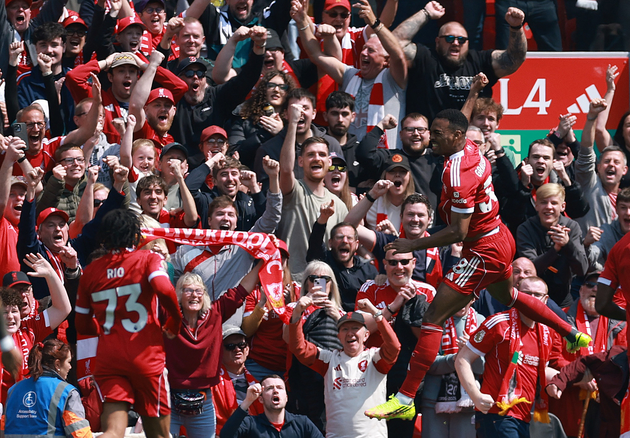 Soccer Football - Premier League - Livepool v Chelsea - Anfield, Liverpool, Britain - May 9, 2026 Liverpool's Ryan Gravenberch celebrates scoring their first goal REUTERS/Phil Noble EDITORIAL USE ONLY. NO USE WITH UNAUTHORIZED AUDIO, VIDEO, DATA, FIXTURE