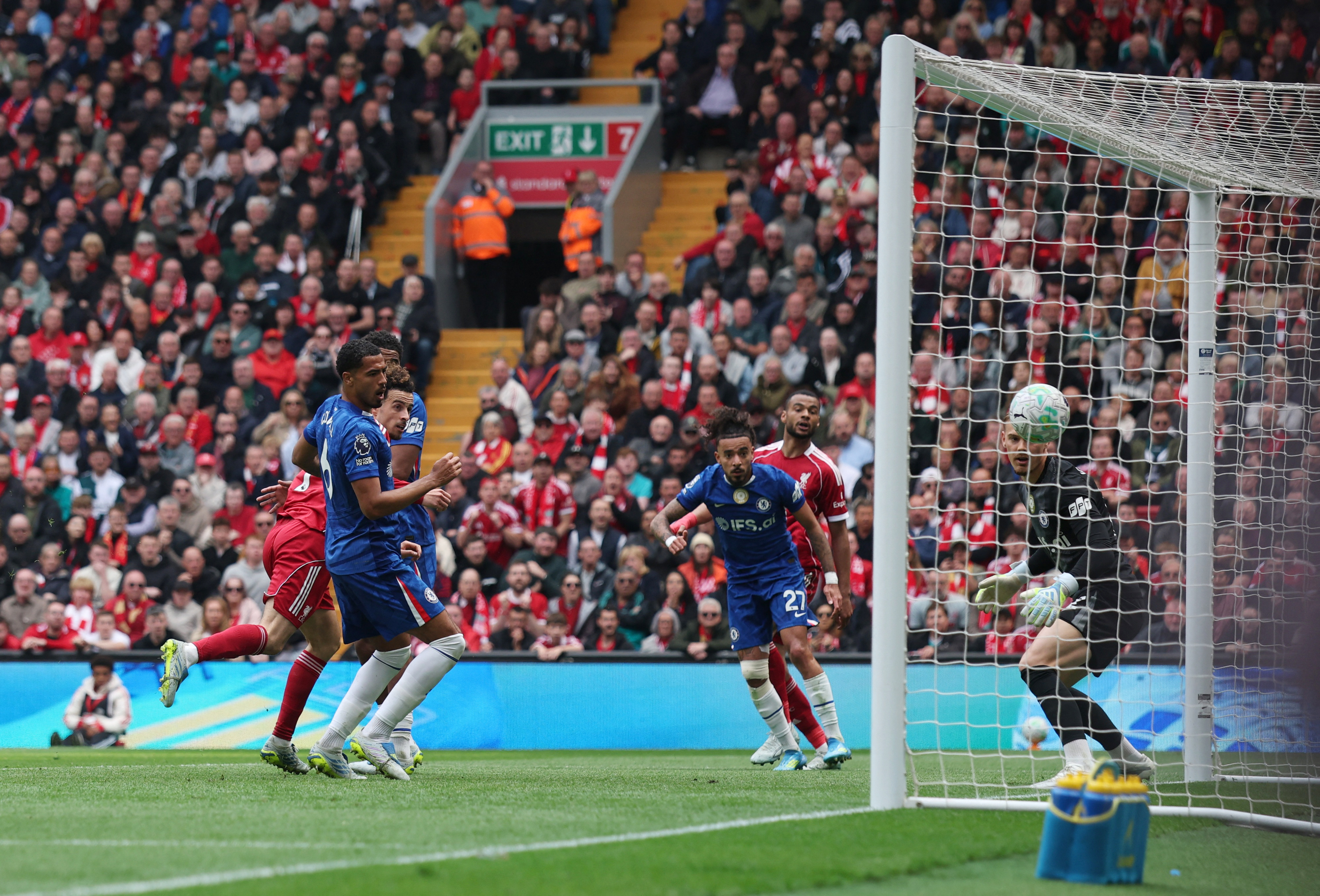Soccer Football - Premier League - Liverpool v Chelsea - Anfield, Liverpool, Britain - May 9, 2026 Liverpool's Curtis Jones scores a goal that was later disallowed REUTERS/Phil Noble EDITORIAL USE ONLY. NO USE WITH UNAUTHORIZED AUDIO, VIDEO, DATA, FIXTURE