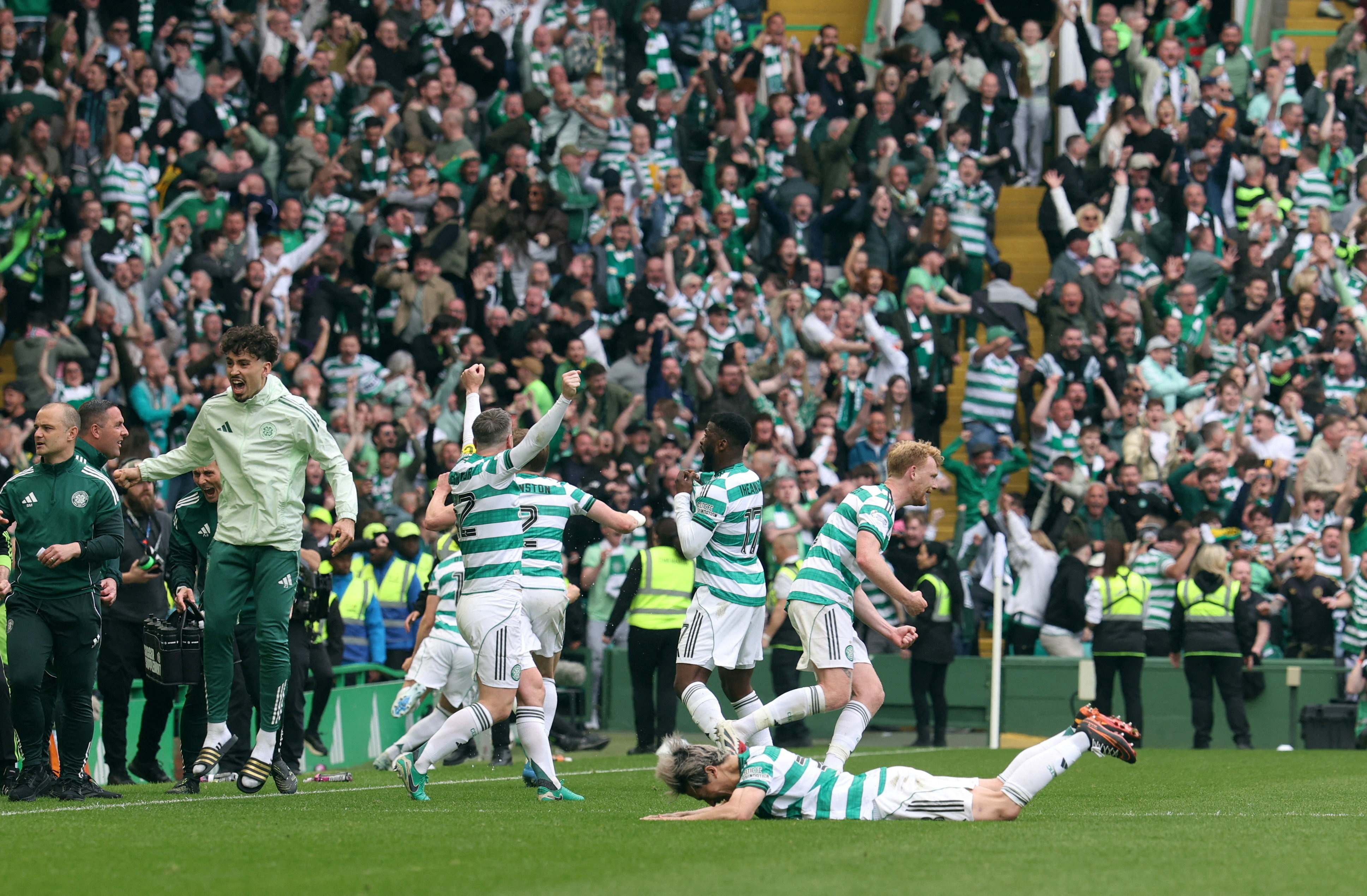 Soccer Football - Scottish Premiership - Celtic v Heart of Midlothian - Celtic Park, Glasgow, Scotland, Britain - May 16, 2026 Celtic's Daizen Maeda celebrates scoring their second goal with teammates REUTERS/Russell Cheyne     TPX IMAGES OF THE DAY