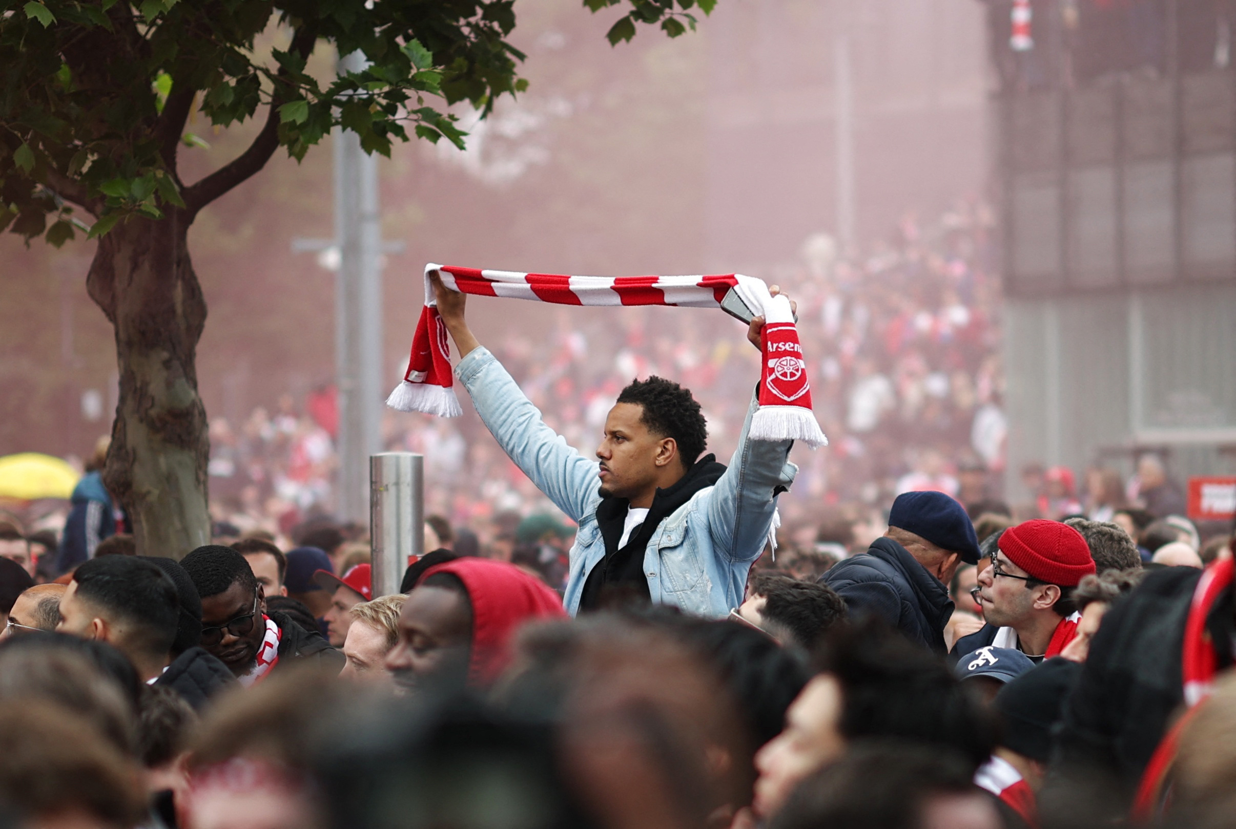 Soccer Football - Premier League - Arsenal v Burnley - Emirates Stadium, London, Britain - May 18, 2026 General view of Arsenal fans outside the stadium before the match REUTERS/Hannah Mckay