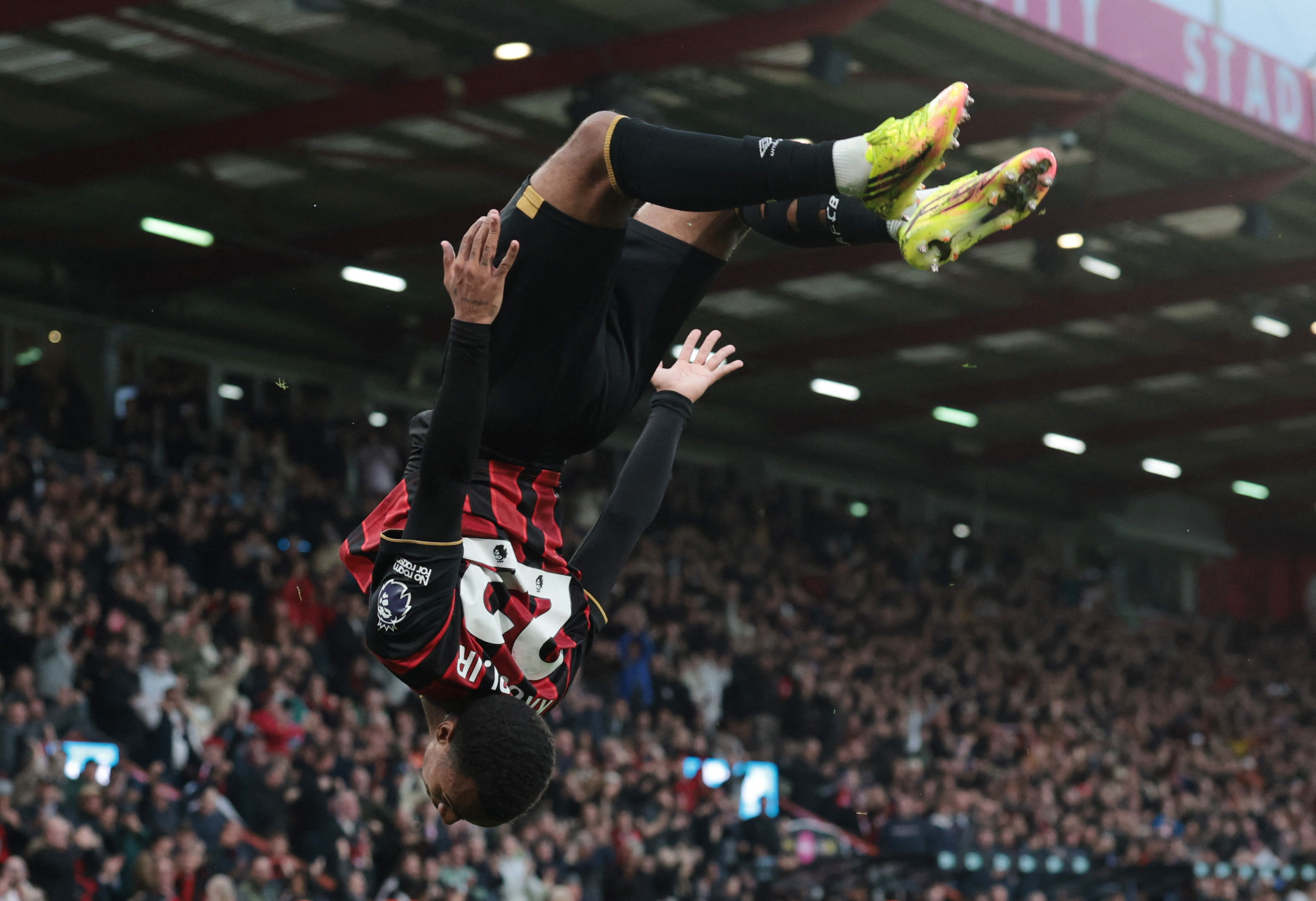 2026-05-Soccer Football - Premier League - AFC Bournemouth v Manchester City - Vitality Stadium, Bournemouth, Britain - May 19, 2026 AFC Bournemouth's Junior Kroupi celebrates scoring their first goal Action Images via Reuters/Paul Childs -ENGLAND-BOU-MCI
