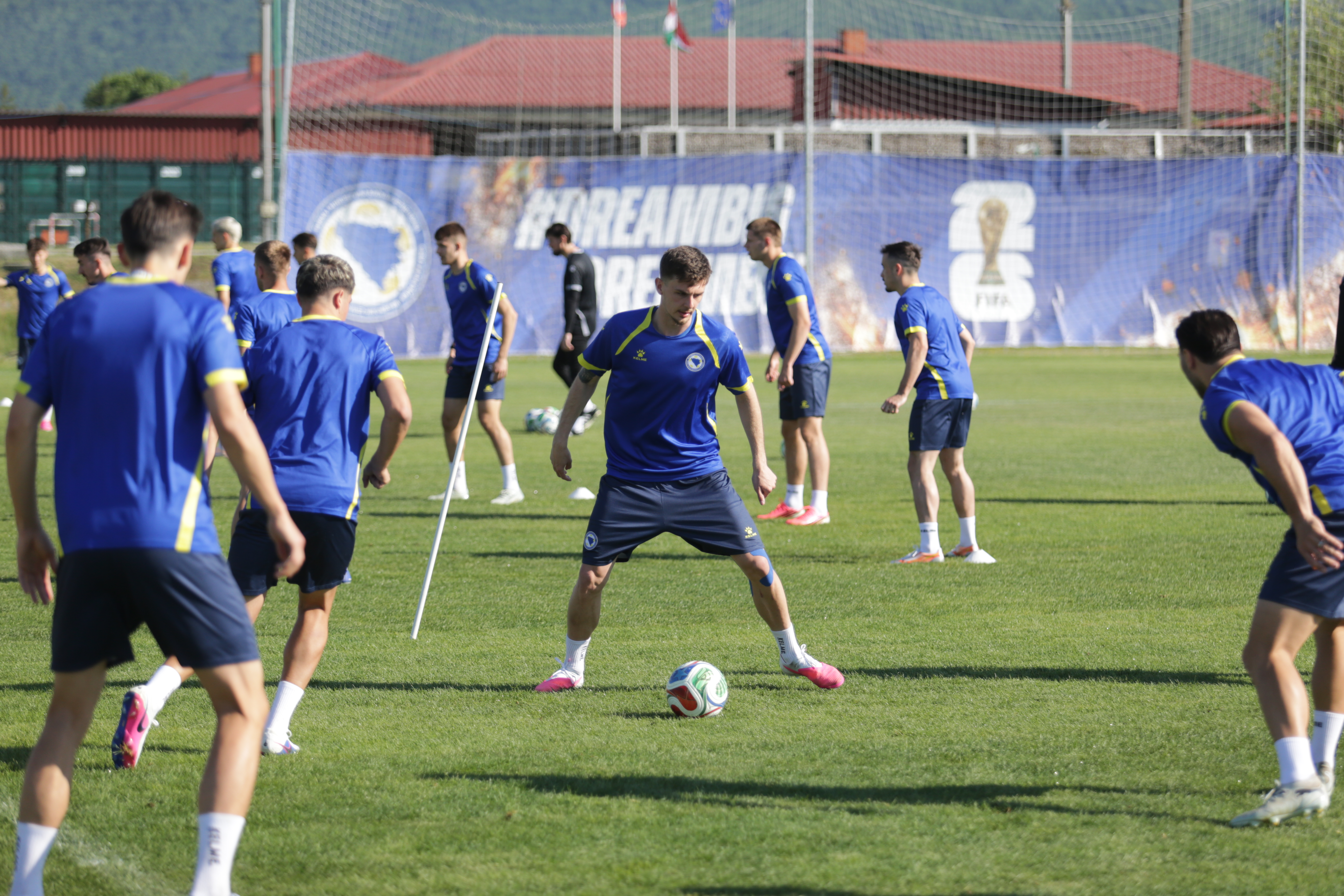 AA-20260527-41511788-41511781-BIH_ZMAJEVI_ODRADILI_TRENING_U_TRENING_CENTRU_U_BUTMIRU.jpg