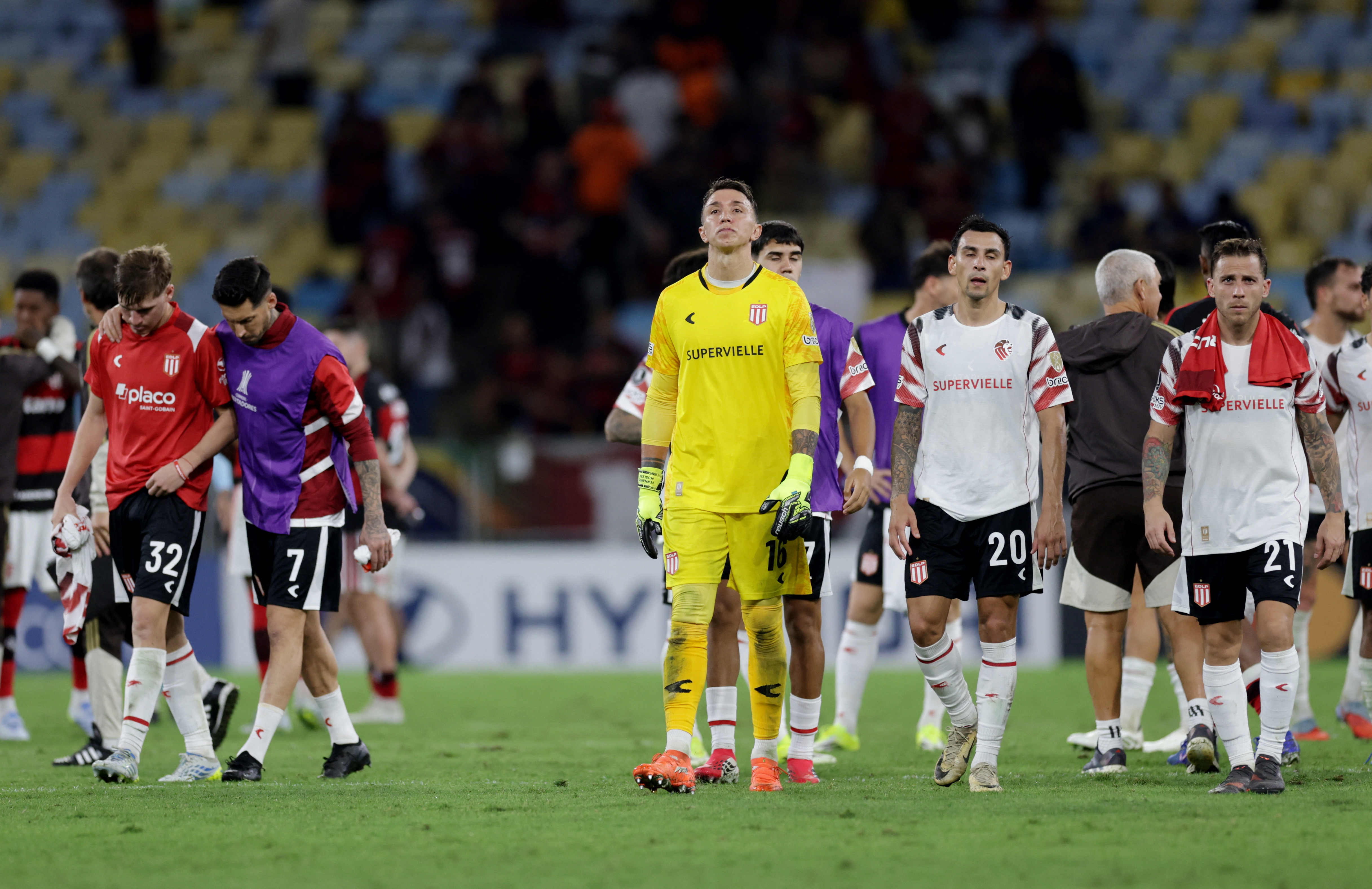 Soccer Football - Copa Libertadores - Group A - Flamengo v Estudiantes de La Plata - Estadio Maracana, Rio de Janeiro, Brazil - May 20, 2026 Estudiantes de La Plata's Fernando Muslera looks dejected after the match REUTERS/Ricardo Moraes