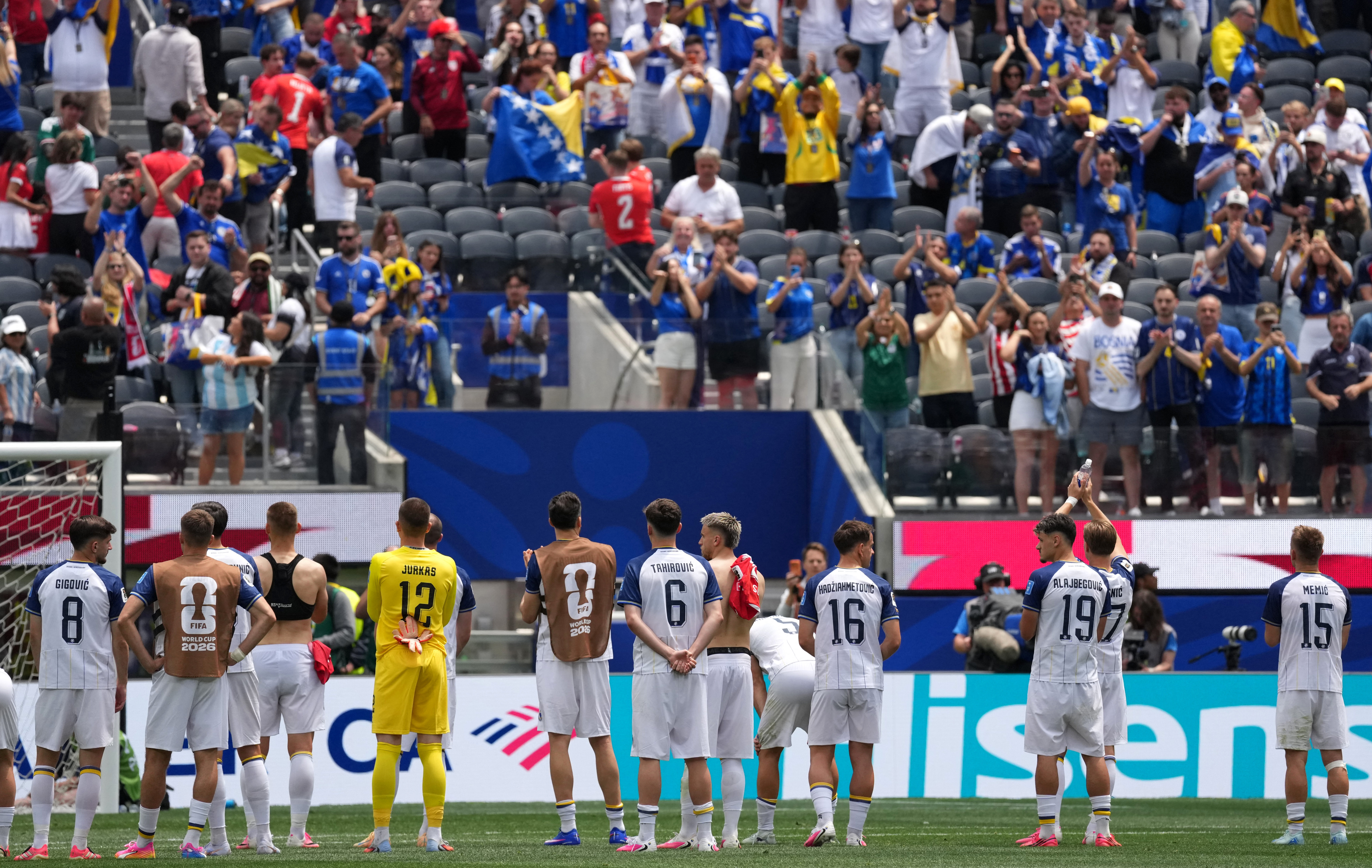 Soccer Football - FIFA World Cup 2026 - Group B - Switzerland v Bosnia and Herzegovina - Los Angeles Stadium, Inglewood, California, U.S. - June 18, 2026 Bosnia and Herzegovina players look dejected after the match IMAGN IMAGES via Reuters/Kirby Lee