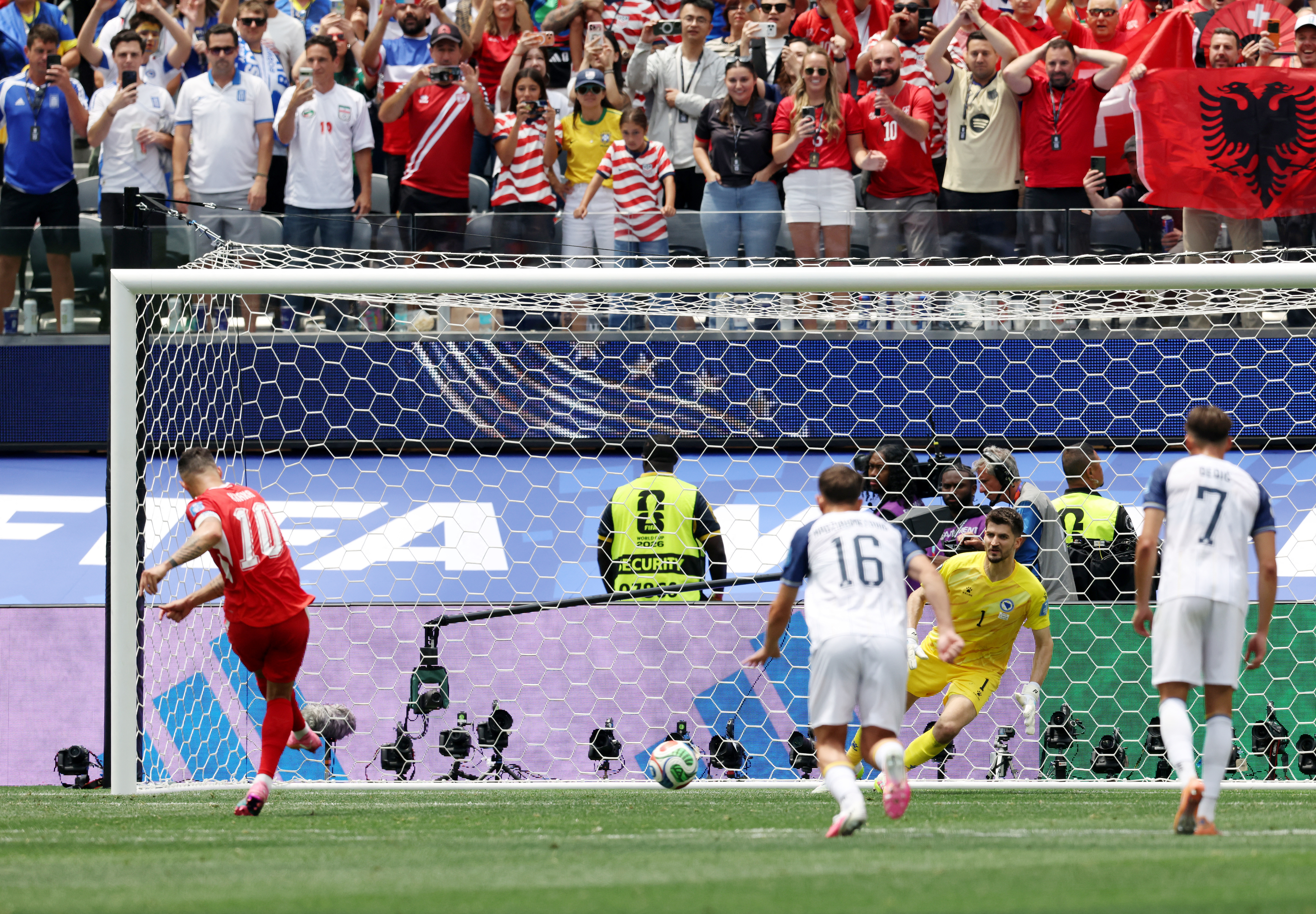 Soccer Football - FIFA World Cup 2026 - Group B - Switzerland v Bosnia and Herzegovina - Los Angeles Stadium, Inglewood, California, U.S. - June 18, 2026 Switzerland's Granit Xhaka scores their fourth goal from the penalty spot IMAGN IMAGES via Reuters/Ki