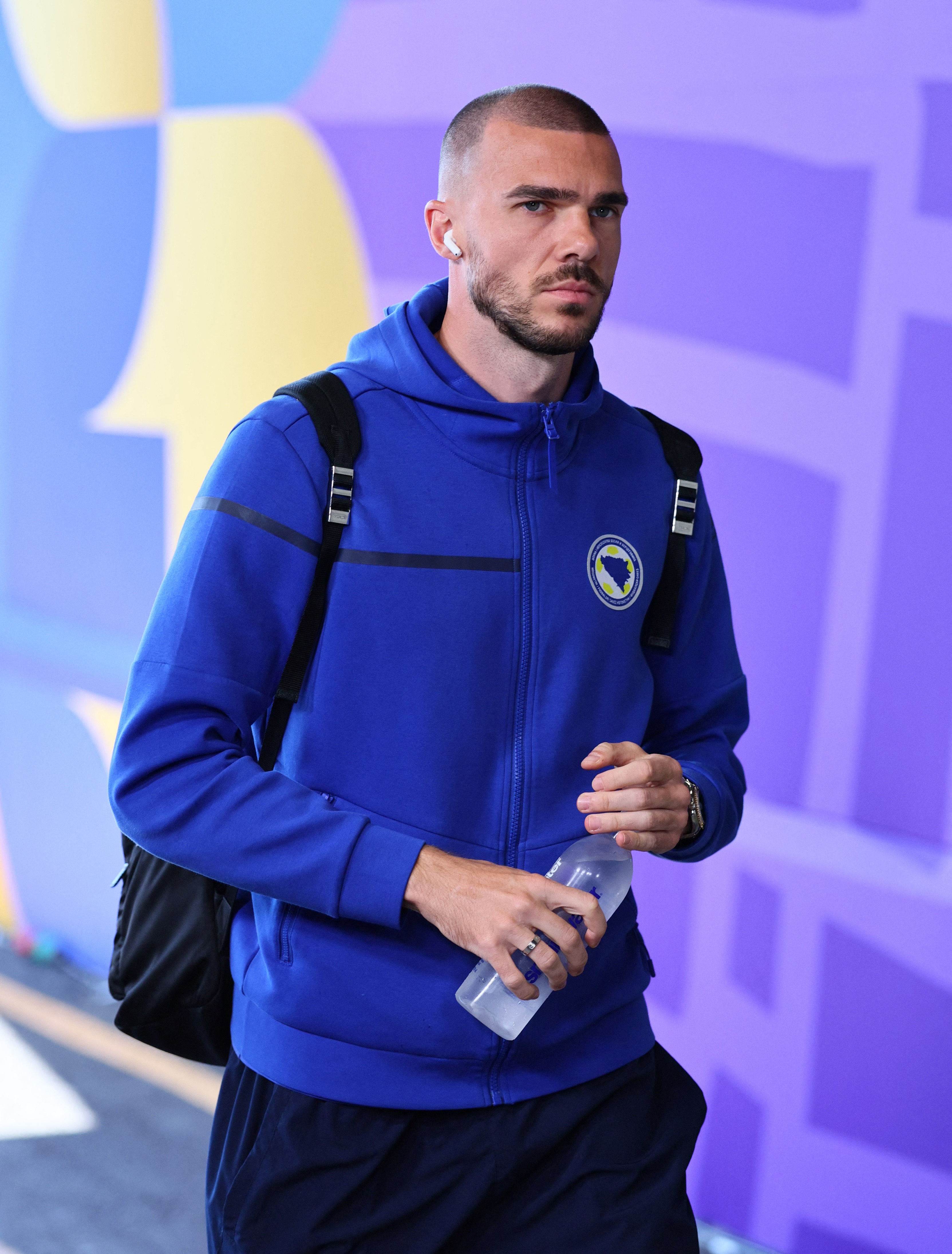 Soccer Football - FIFA World Cup 2026 - Group B - Bosnia and Herzegovina v Qatar - Seattle Stadium, Seattle, Washington, U.S. - June 24, 2026 Bosnia and Herzegovina's Nihad Mujakic arrives before the match IMAGN IMAGES via Reuters/Blake Dahlin