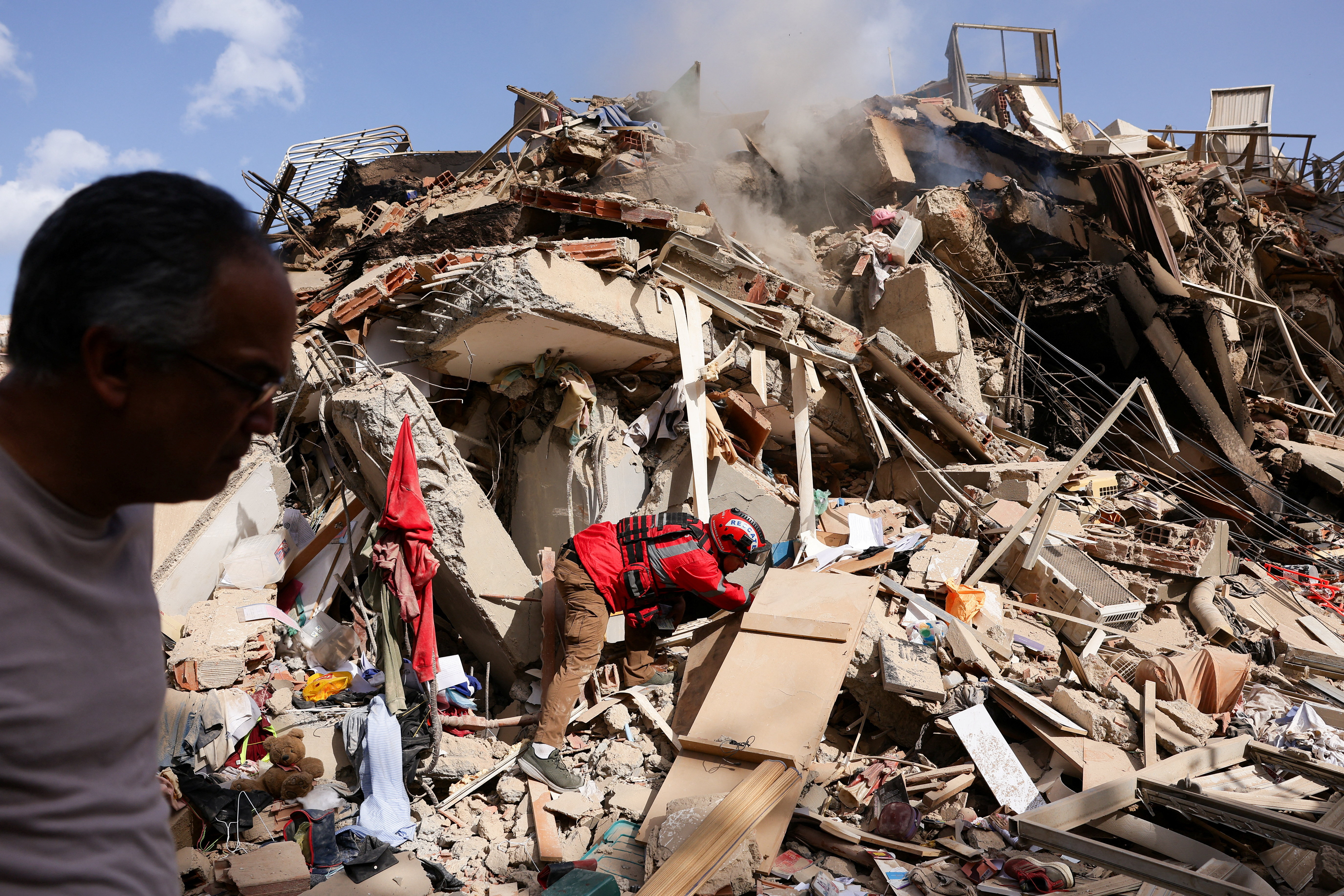 2026-06-25T131658Z_226902786_RC201MAB2TDJ_RTRMADP_3_VENEZUELA-QUAKE