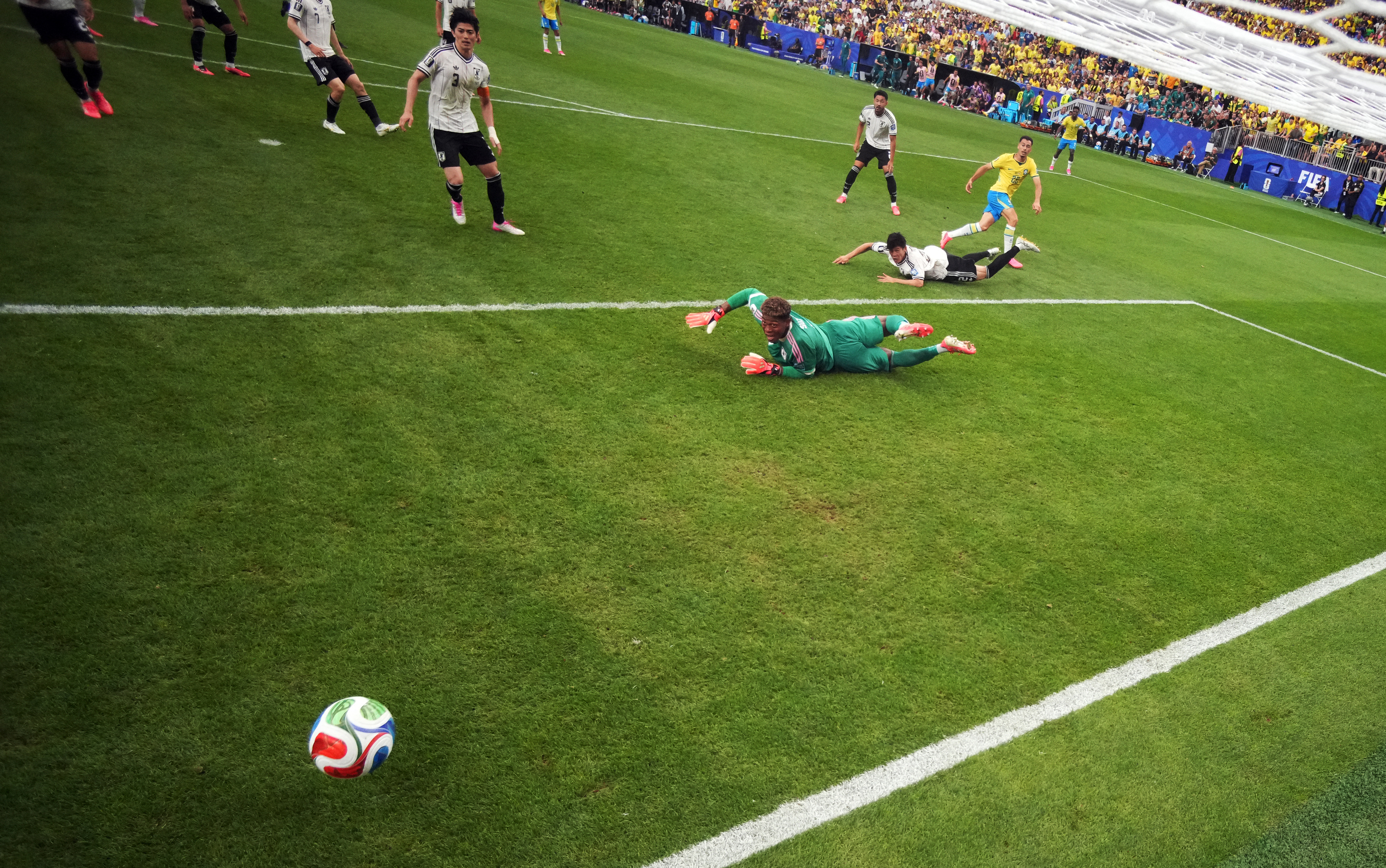 Soccer Football - FIFA World Cup 2026 - Round of 32 - Brazil v Japan - Houston Stadium, Houston, Texas, U.S. - June 29, 2026 Brazil's Gabriel Martinelli scores their second goal REUTERS/Annegret Hilse