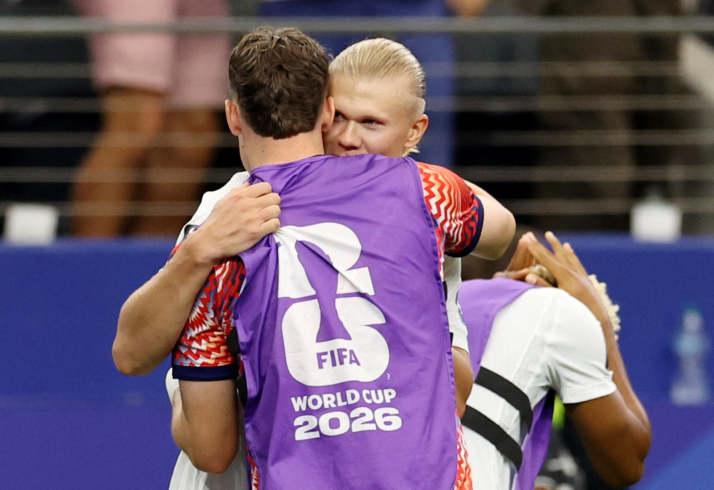 Soccer Football - FIFA World Cup 2026 - Round of 32 - Ivory Coast v Norway - Dallas Stadium, Arlington, Texas, U.S. - June 30, 2026  Norway's Erling Haaland celebrates scoring their second goal with teammates IMAGN IMAGES via Reuters/Tim Heitman