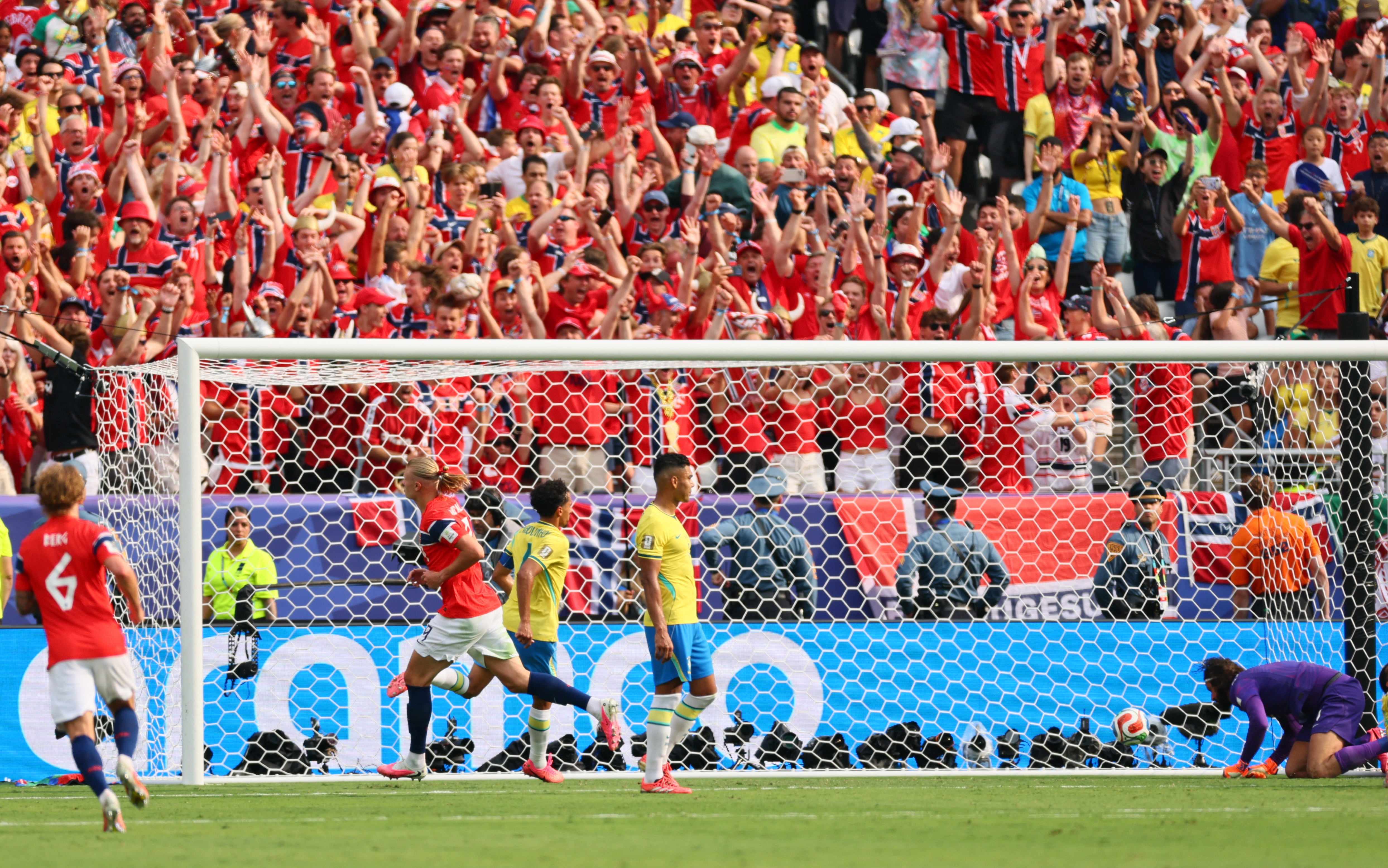 Soccer Football - FIFA World Cup 2026 - Round of 16 - Brazil v Norway - New York New Jersey Stadium, East Rutherford, New Jersey, U.S. - July 5, 2026 Norway's Erling Haaland celebrates scoring their first goal IMAGN IMAGES via Reuters/Caean Couto
