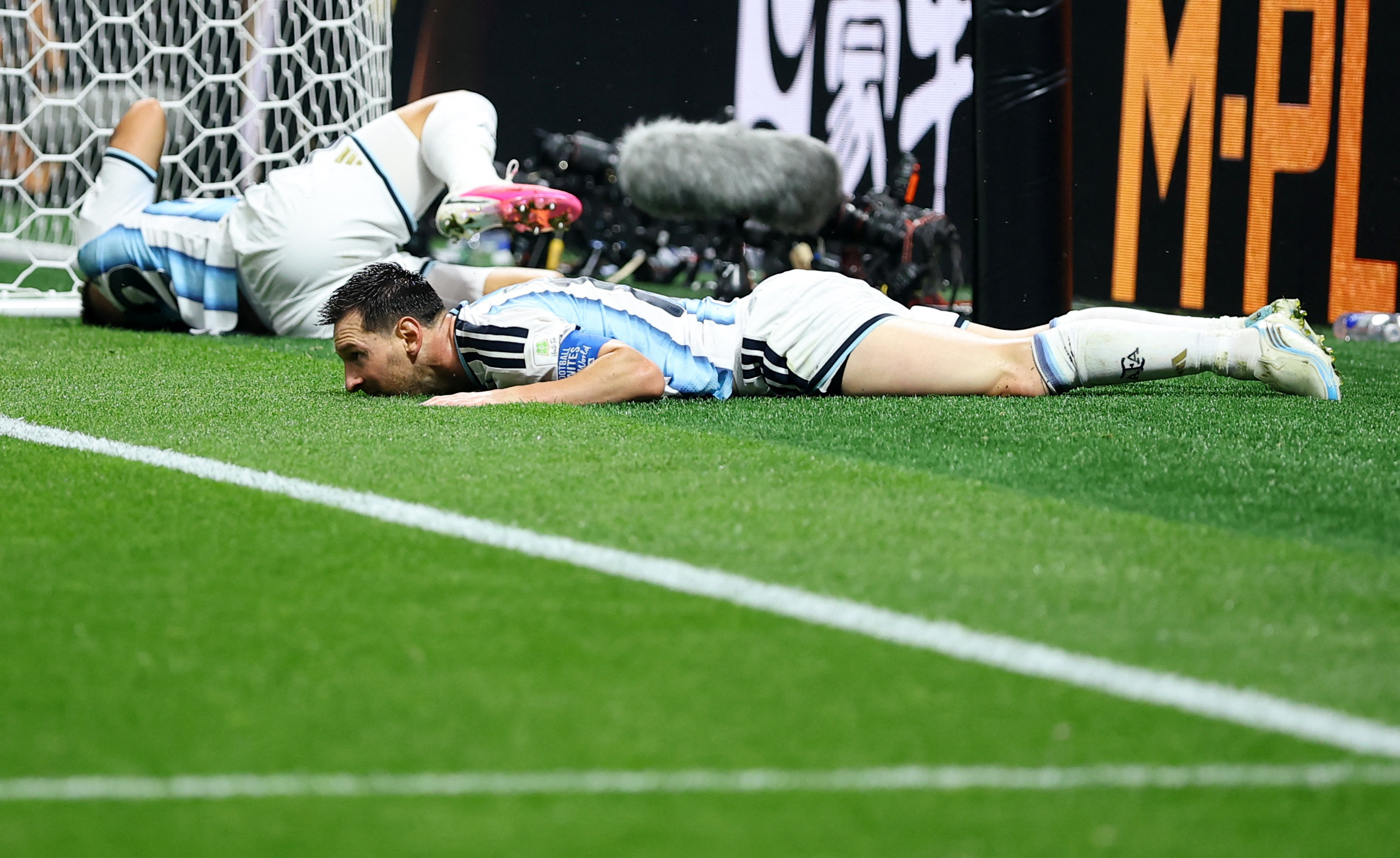 Soccer Football - FIFA World Cup 2026 - Round of 16 - Argentina v Egypt - Atlanta Stadium, Atlanta, Georgia, U.S. - July 7, 2026 Argentina's Lionel Messi reacts after Lautaro Martinez misses a chance to score REUTERS/Carlos Barria