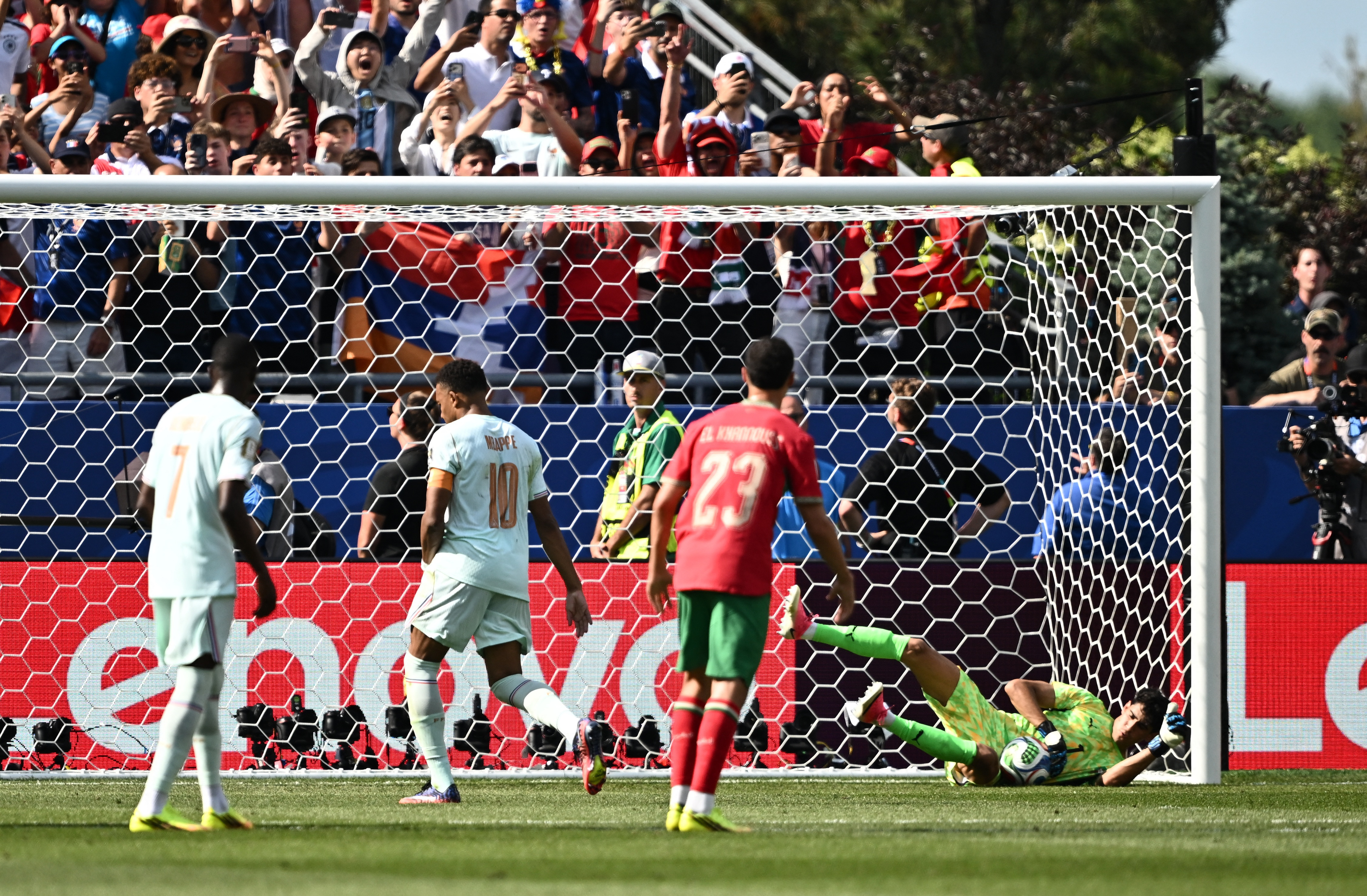 Soccer Football - FIFA World Cup 2026 - Quarter Final - France v Morocco - Boston Stadium, Foxborough, Massachusetts, U.S. - July 9, 2026 France's Kylian Mbappe has his penalty saved by Morocco's Yassine Bounou REUTERS/Dylan Martinez