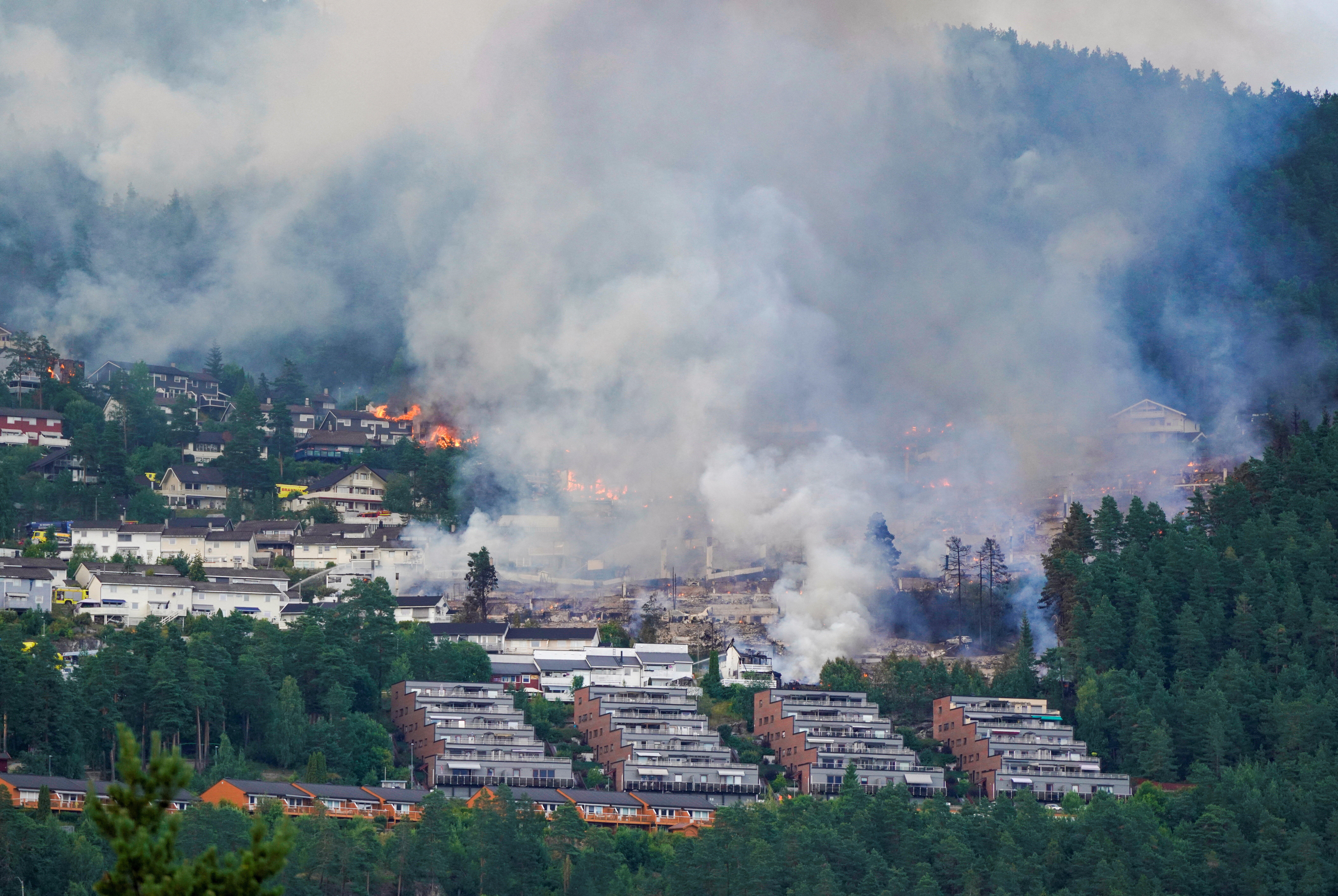 2026-07-17T192354Z_719075131_RC2VFMAFF9EU_RTRMADP_3_NORWAY-FIRE