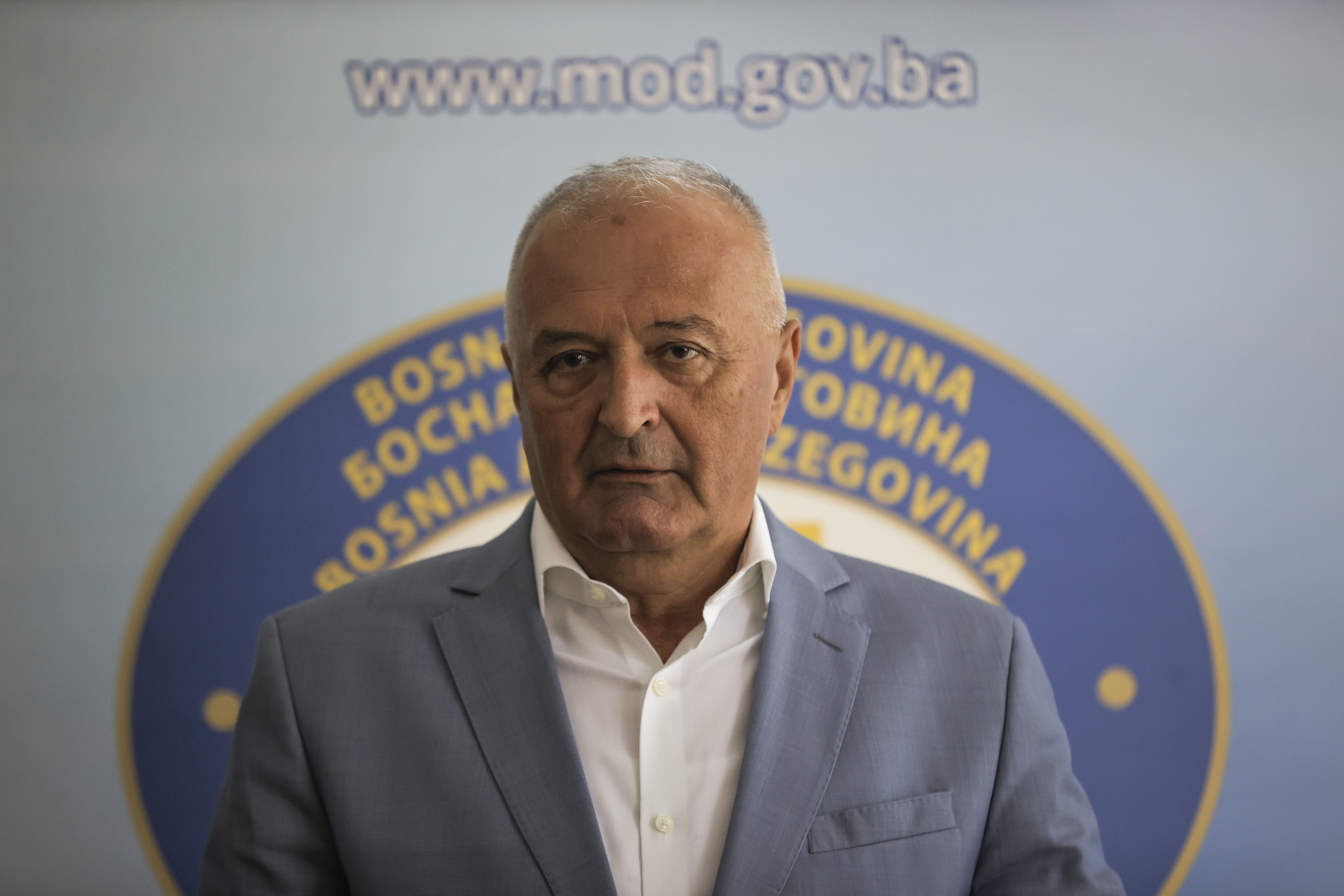AA-20260722-42039635-42039620-BOSNA_I_HERCEGOVINA_DOBILA_DESET_ANTIDRONSKIH_PUSAKA_ZA_POTREBE_ORUZANIH_SNAGA_BOSNE_I_HERCEGOVINE
