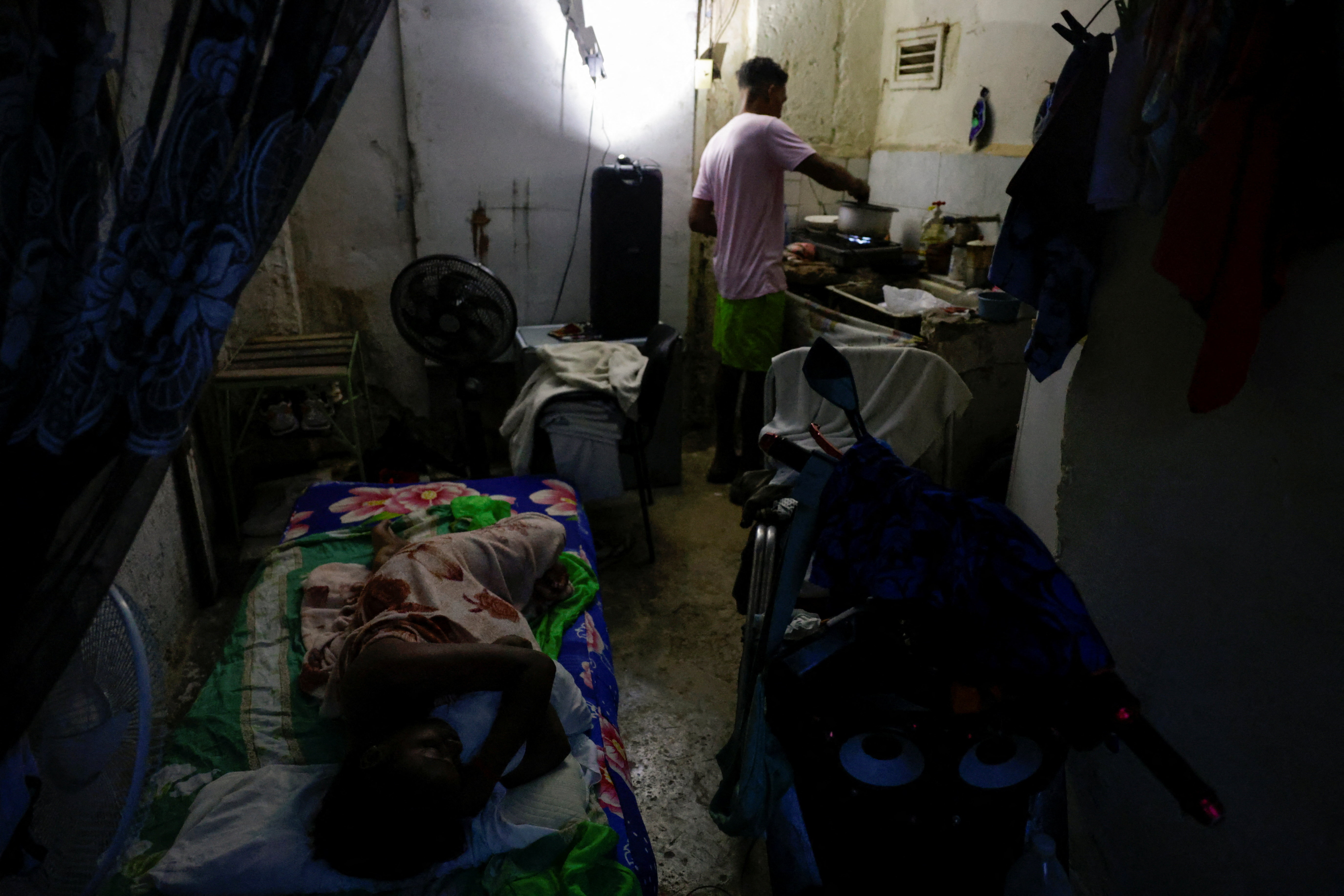 2026-08-04T033136Z_1580044873_RC2DRMAGWX3V_RTRMADP_3_CUBA-CRISIS-GRID