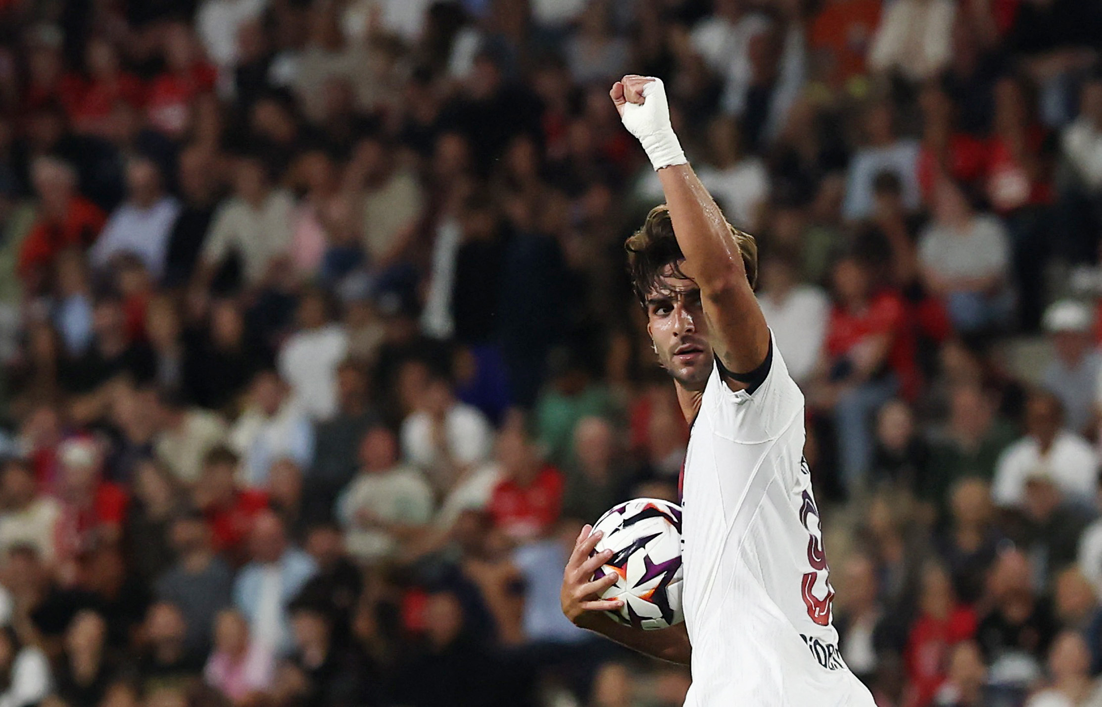 Soccer Football - Ligue 1 - Stade Rennes v Paris St Germain - Roazhon Park, Rennes, France - August 23, 2026 Paris St Germain's Ferran Torres celebrates scoring their first goal REUTERS/Stephane Mahe