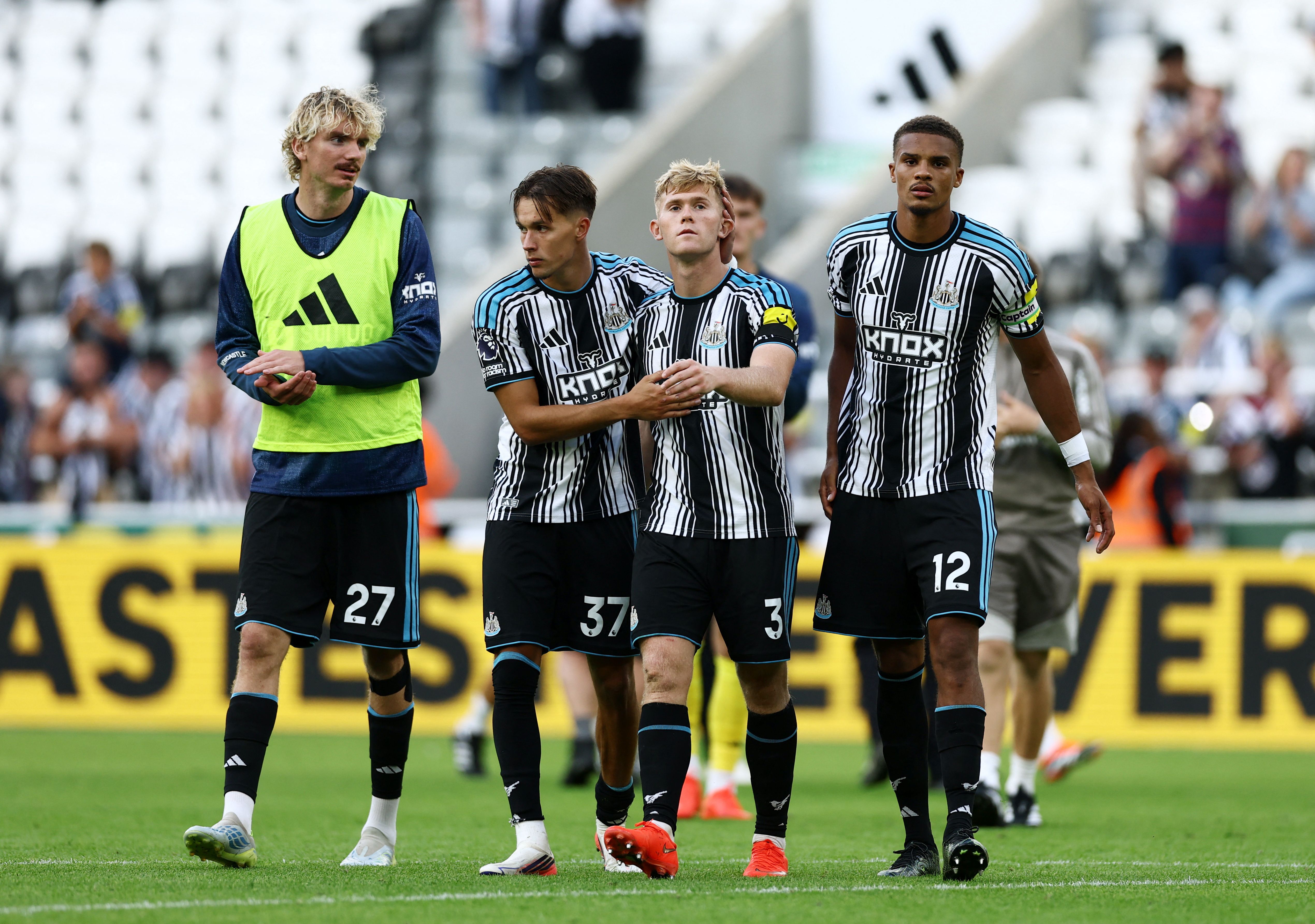 Soccer Football - Premier League - Newcastle United v Liverpool - St James' Park, Newcastle, Britain - August 23, 2026 Newcastle United's Nick Woltemade, Amar Dedic, Lewis Hall and Malick Thiaw after the match Action Images via Reuters/Lee Smith EDITORIAL
