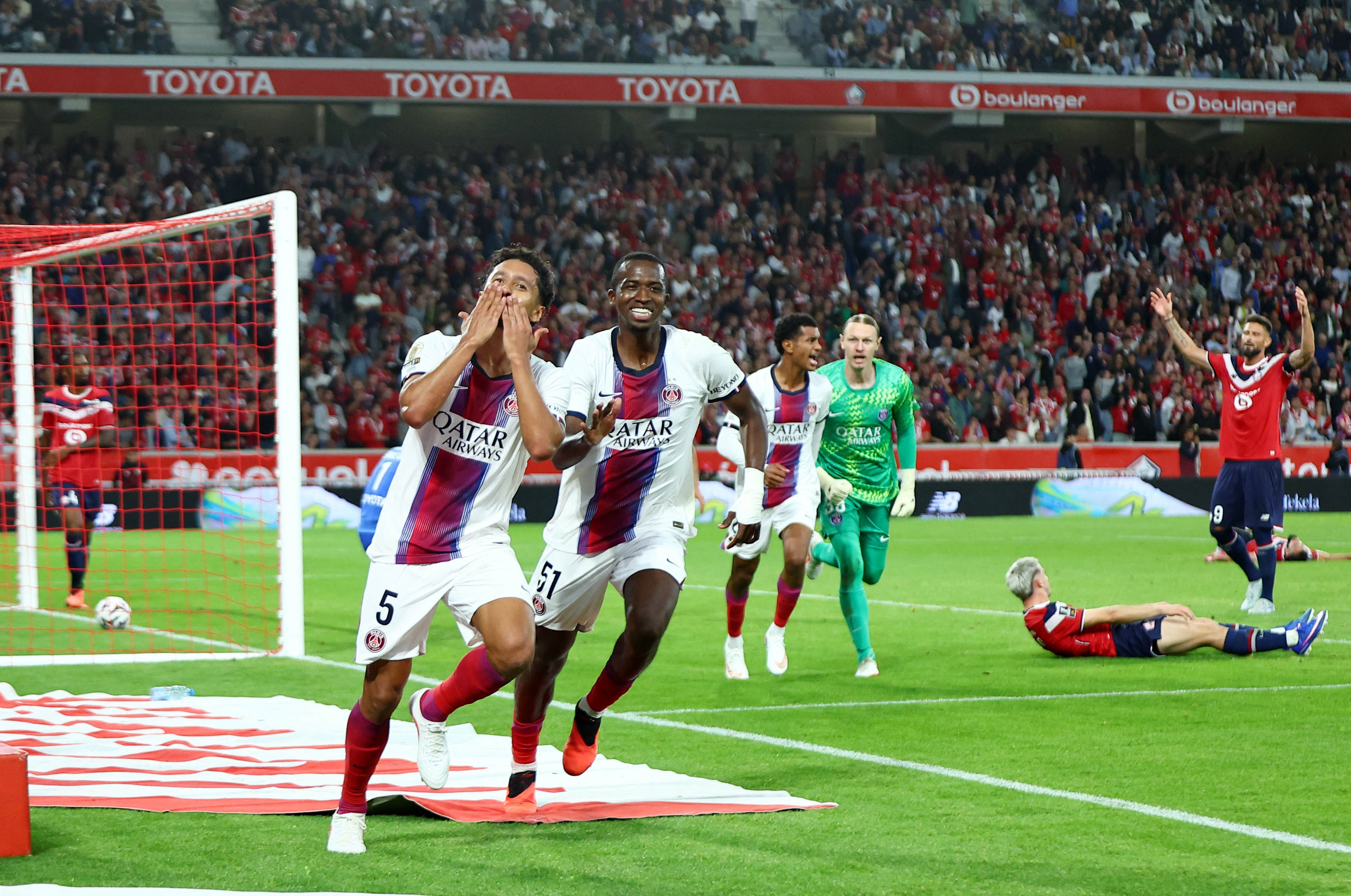 Soccer Football - Ligue 1 - Lille v Paris St Germain - Decathlon Arena Stade Pierre-