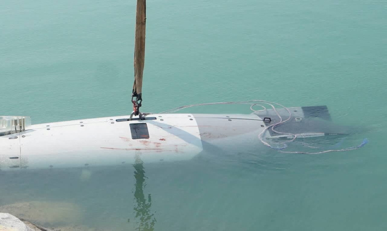 2026-09-08T201426Z_1940580234_RC28FNAACB2V_RTRMADP_3_IRAN-CRISIS-USA-SUBMERSIBLE