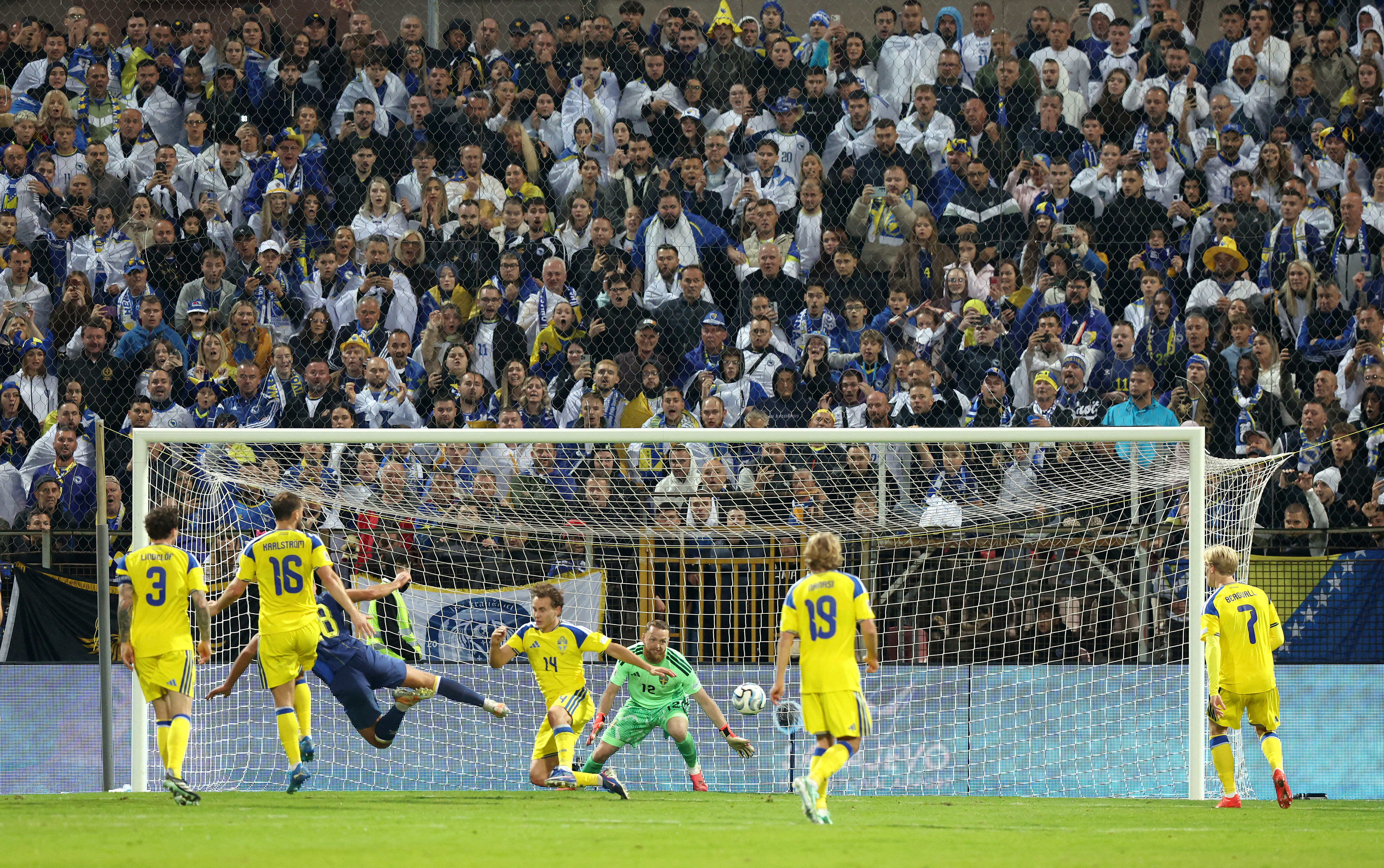 Soccer Football - Nations League - Group B4 - Bosnia and Herzegovina v Sweden - Bilino Polje Stadium, Zenica, Bosnia and Herzegovina - October 2, 2026 Bosnia and Herzegovina's Kerim Alajbegovic scores their first goal past Sweden's Viktor Johansson REUTER