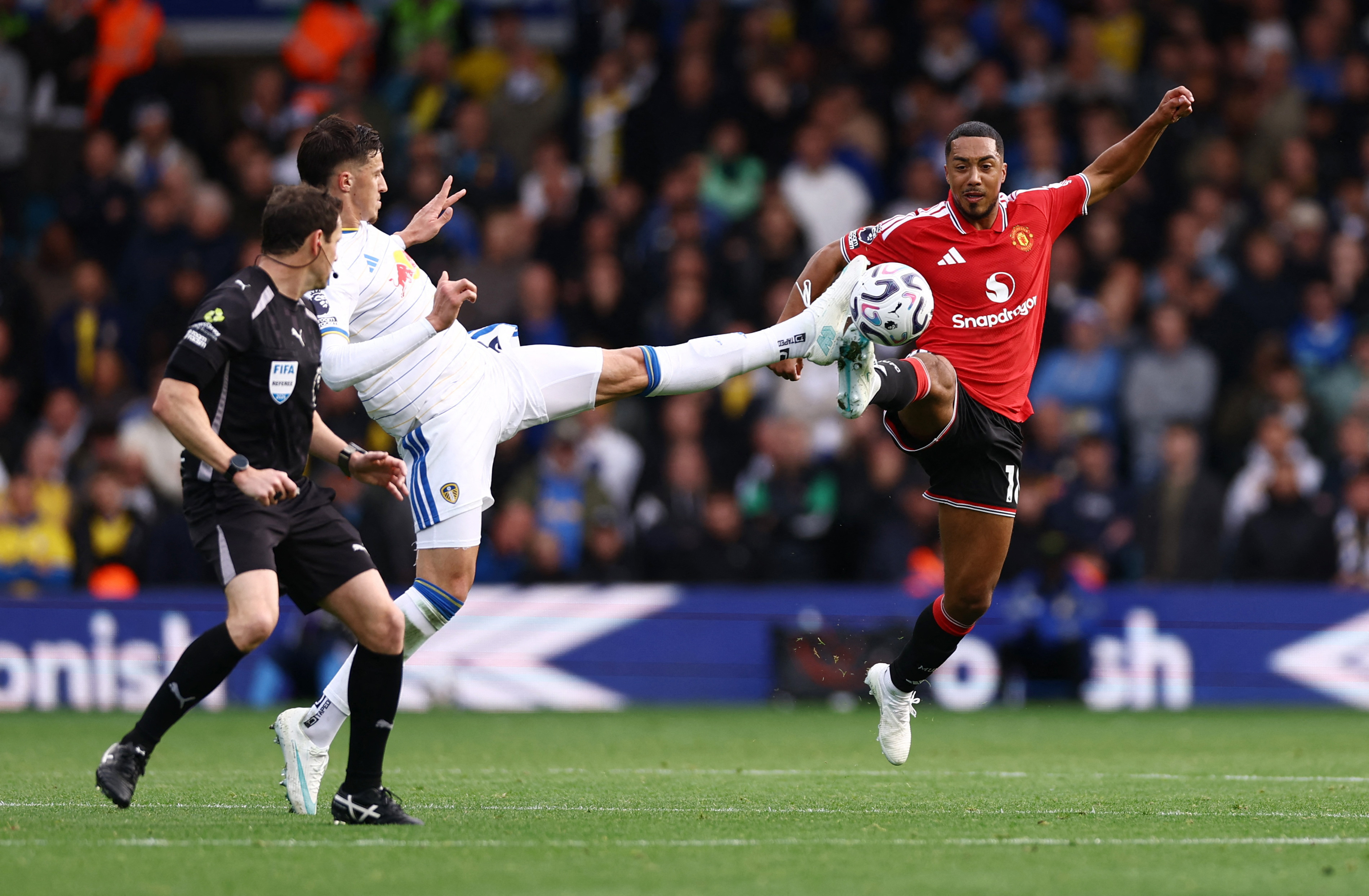 Soccer Football - Premier League - Leeds United v Manchester United -