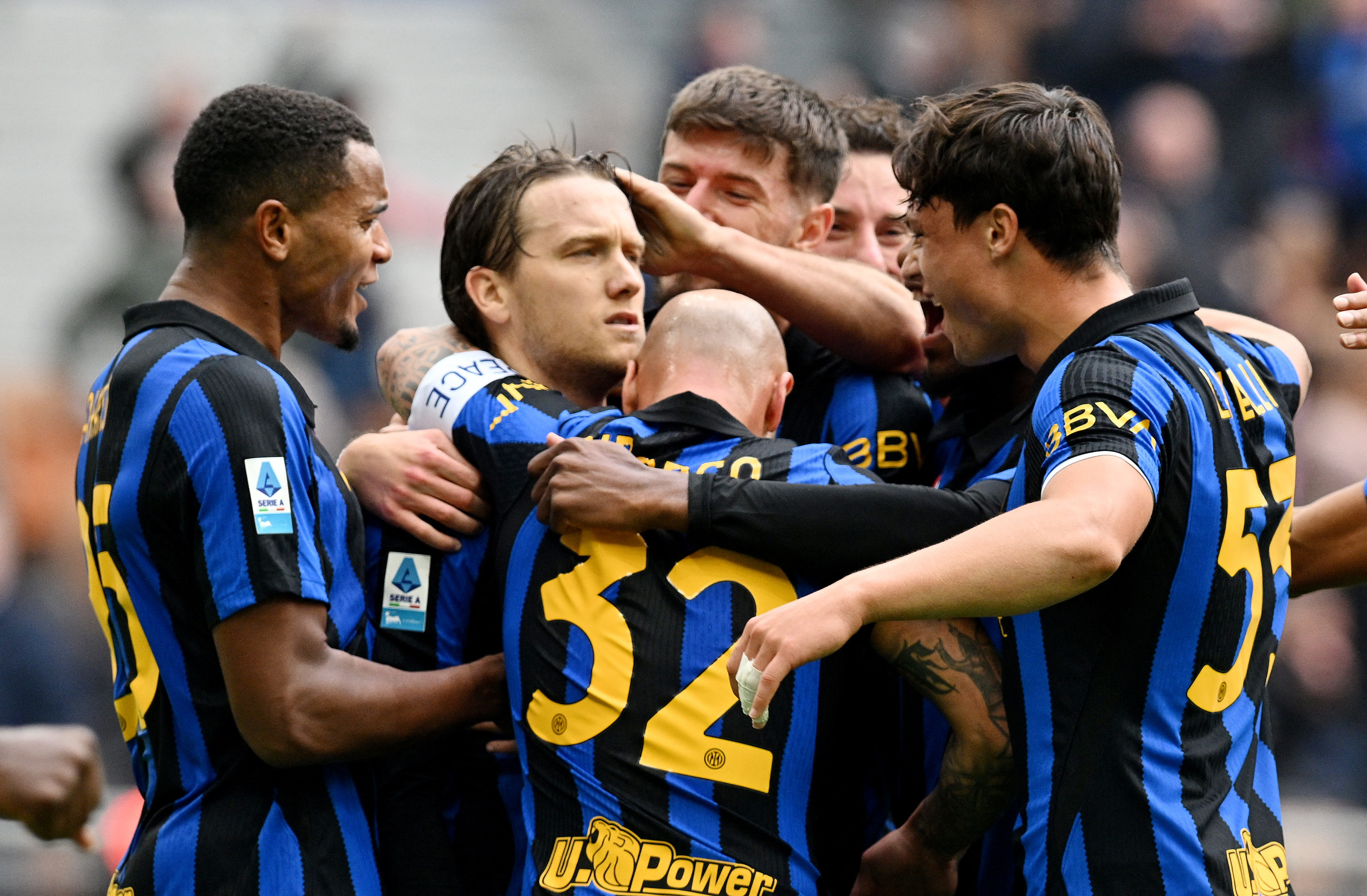 Soccer Football - Serie A - Inter Milan v Fiorentina - San Siro, Milan, Italy