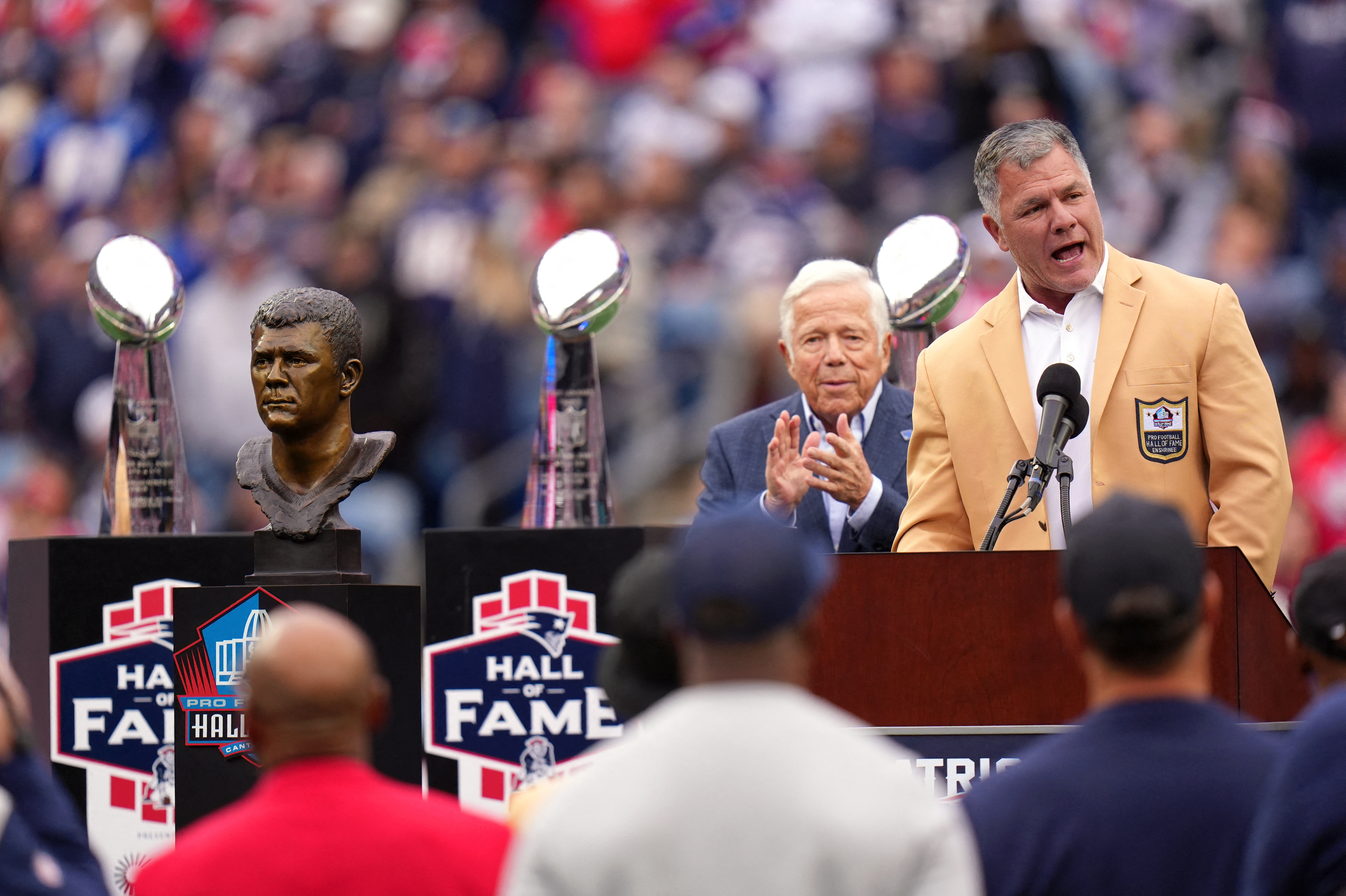 2026-10-11T194551Z_1929463326_MT1USATODAY30059007_RTRMADP_3_NFL-LAS-VEGAS-RAIDERS-AT-NEW-ENGLAND-PATRIOTS