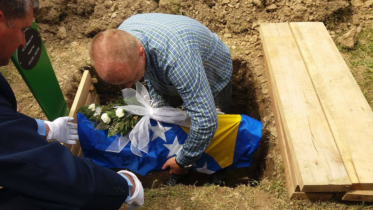 18452288_434073820284610_773579431_o