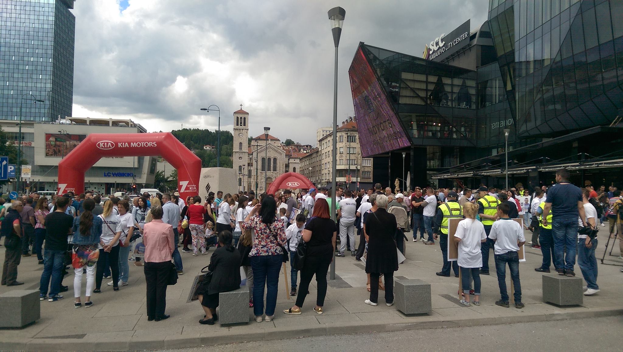 18676539_1886431204966682_830284114_o