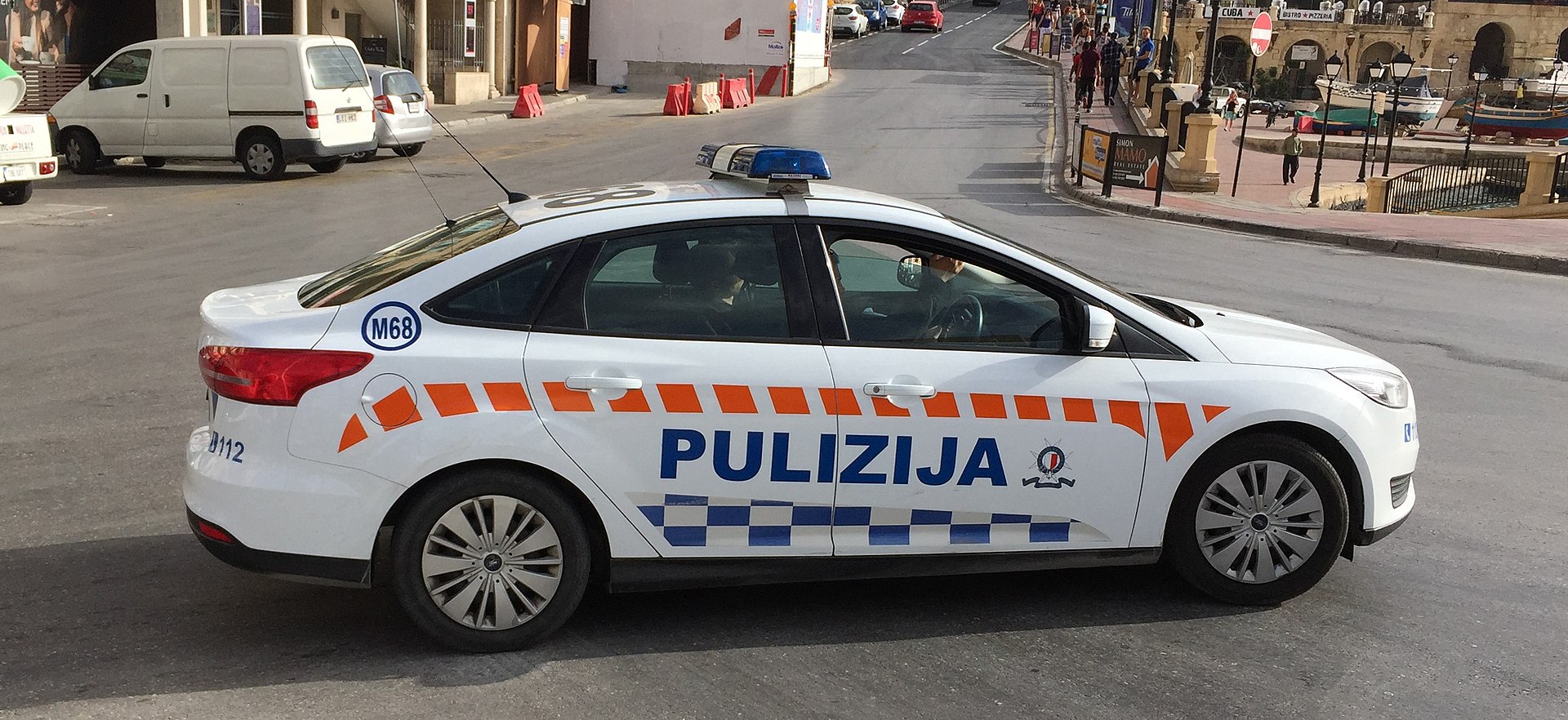 1920px-Ford_Focus_Pulizija