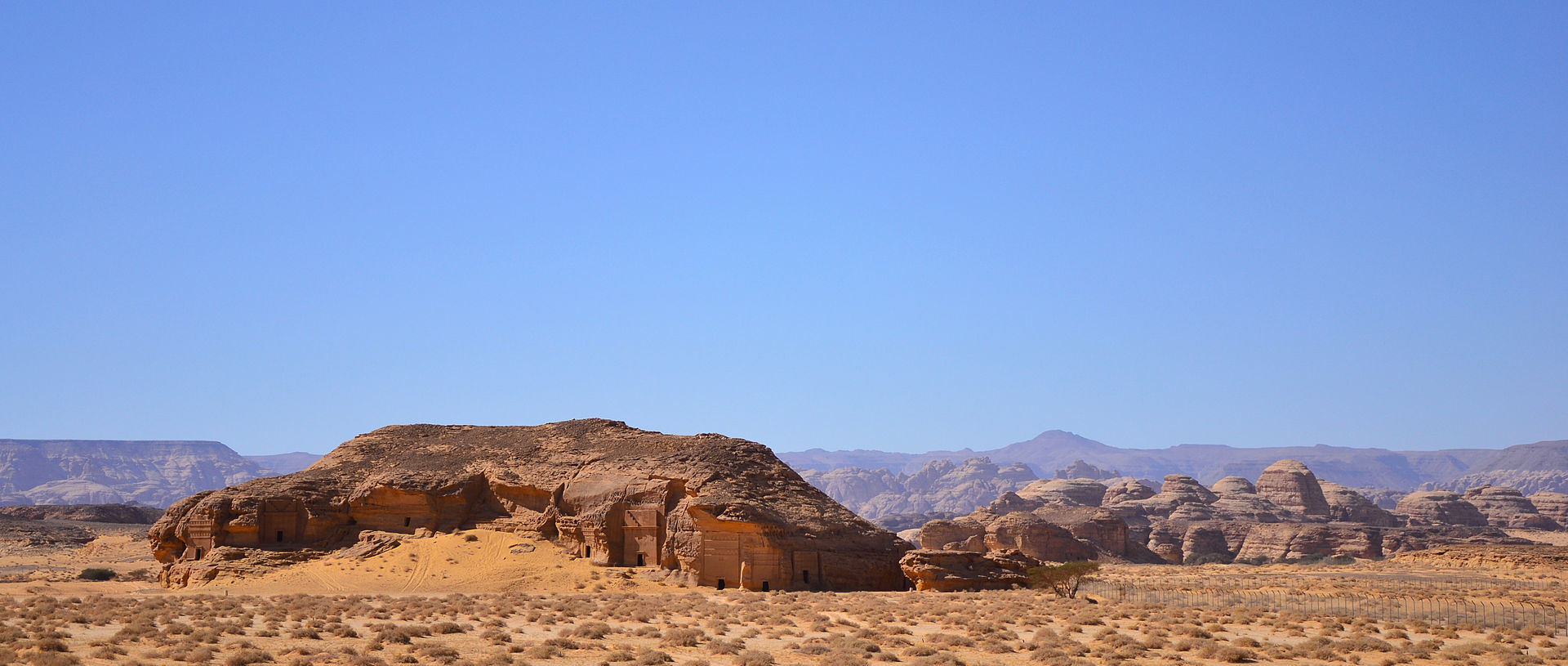 1920px-Madain_Saleh_(6730226435)
