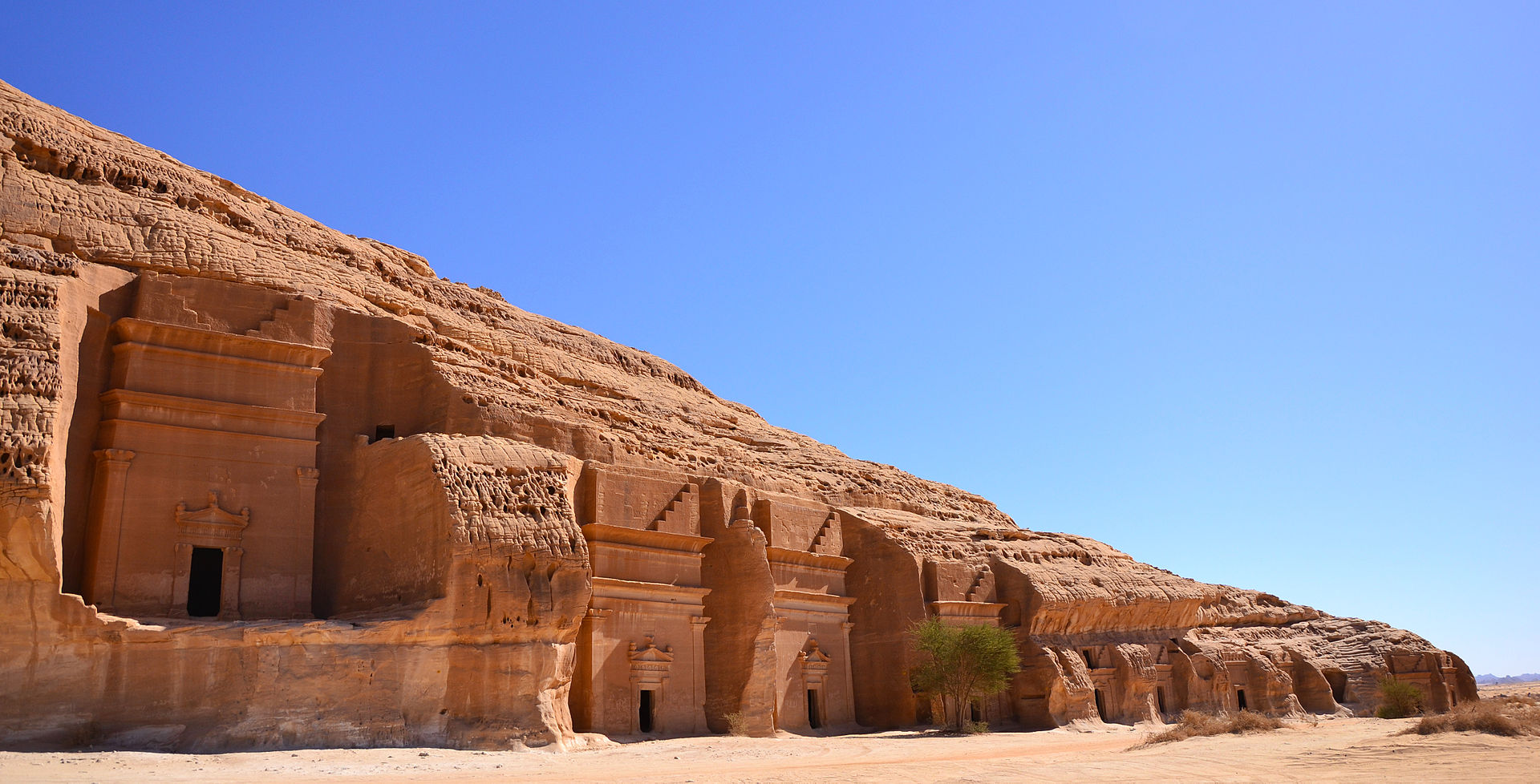 1920px-Madain_Saleh_(6731527141)
