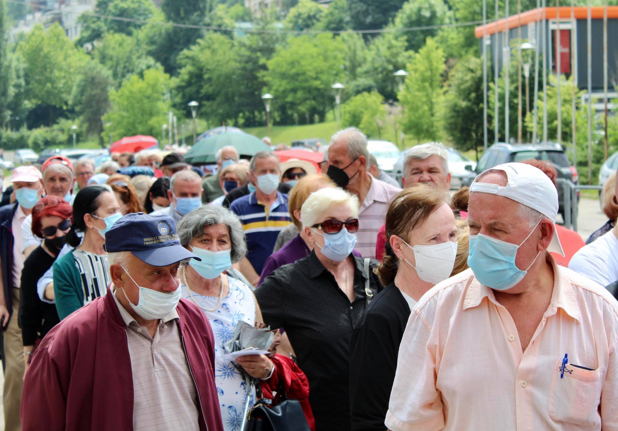 197095237_1094386644418277_750662530880169754_n