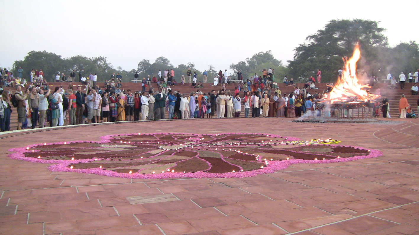 Facebook | Google Street View