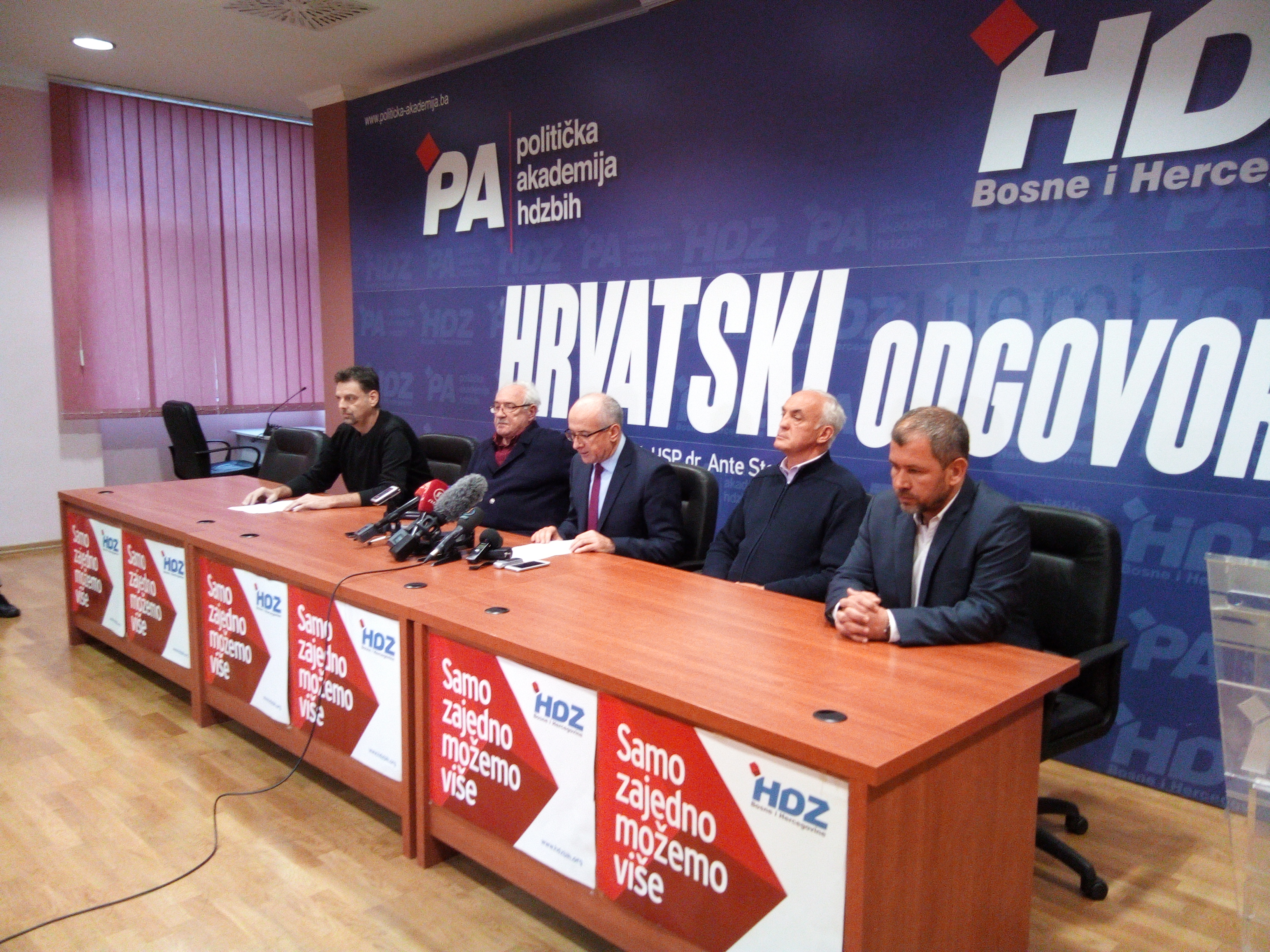 1E3A~IMG_20171130_1202038660770202981666001