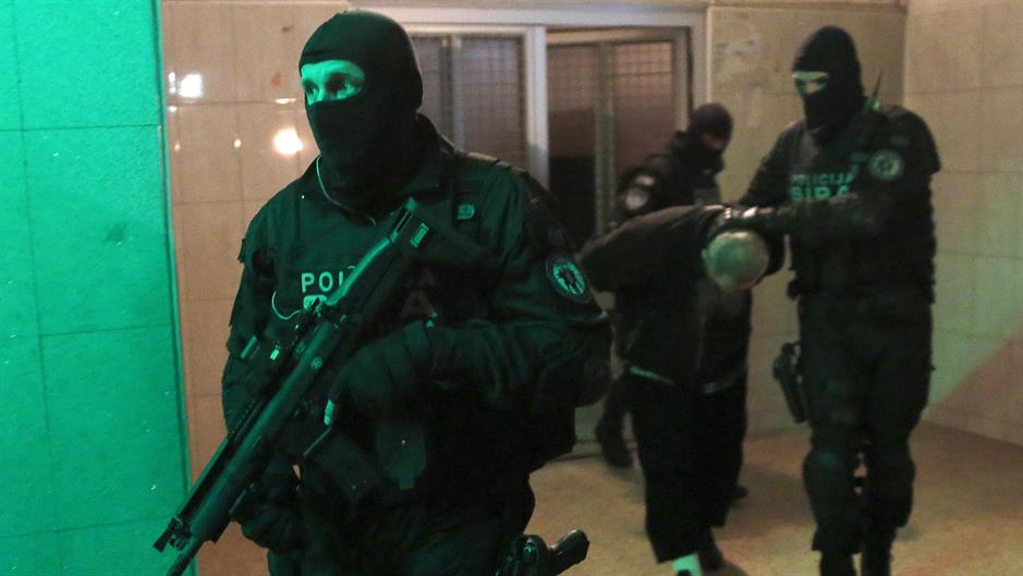 2015-02-18T183755Z_209299880_GM1EB2J071X01_RTRMADP_3_BOSNIA-ISLAMICSTATE