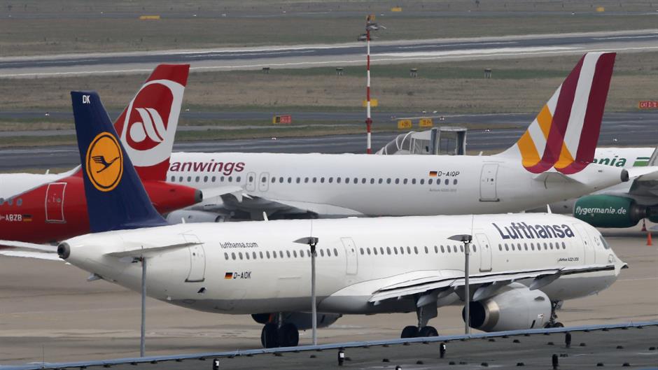 2015-03-26T083545Z_541494339_LR2EB3Q0NVAQ8_RTRMADP_3_FRANCE-CRASH