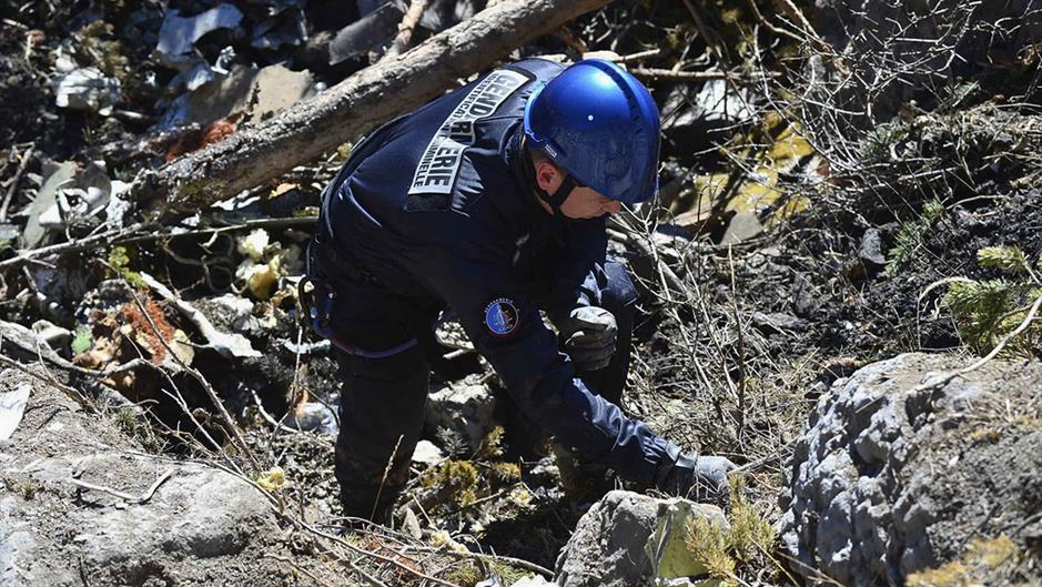 2015-03-26T171559Z_602765060_PM1EB3Q1ETI01_RTRMADP_3_FRANCE-CRASH