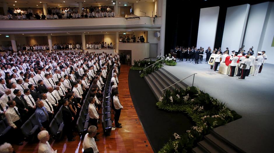 2015-03-29T064934Z_309733790_GF10000042482_RTRMADP_3_SINGAPORE-LEE