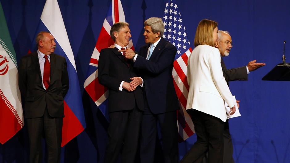 2015-04-02T182131Z_1131449177_LR2EB421EZLEC_RTRMADP_3_IRAN-NUCLEAR