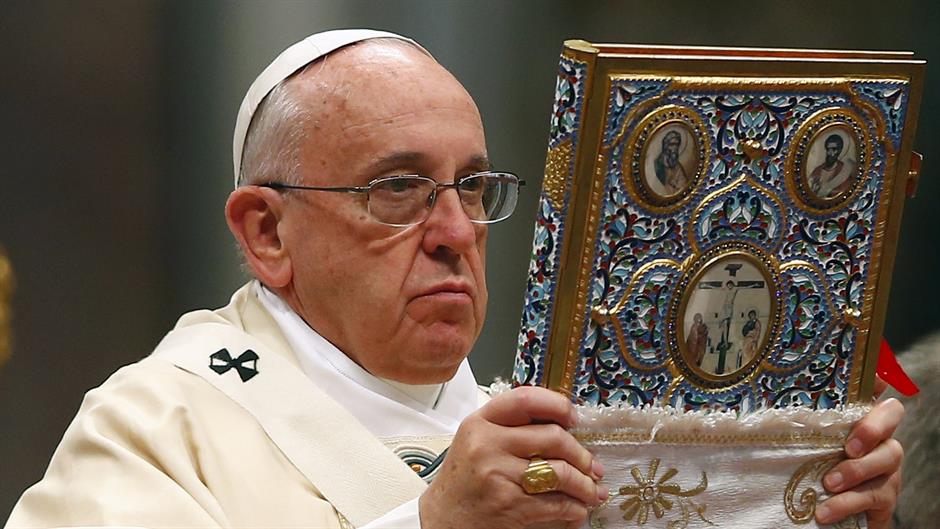 2015-04-12T091304Z_1730373579_GF10000056633_RTRMADP_3_POPE-ARMENIA-GENOCIDE