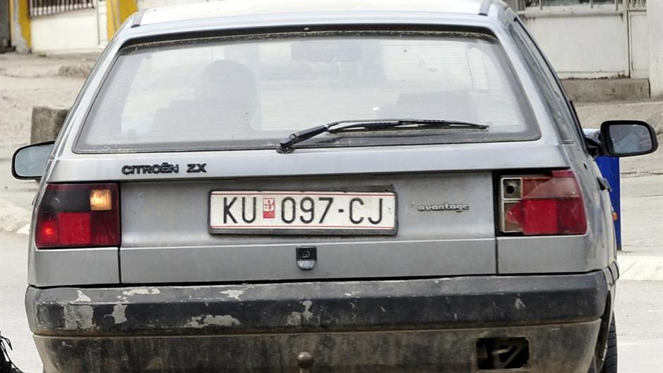 2015-05-09T085004Z_1668806433_GF10000089288_RTRMADP_3_MACEDONIA-POLICE