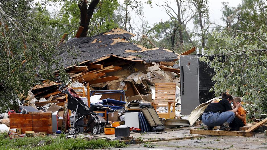 2015-05-11T195112Z_364964481_GF10000091368_RTRMADP_3_USA-WEATHER-TORNADOES(1)
