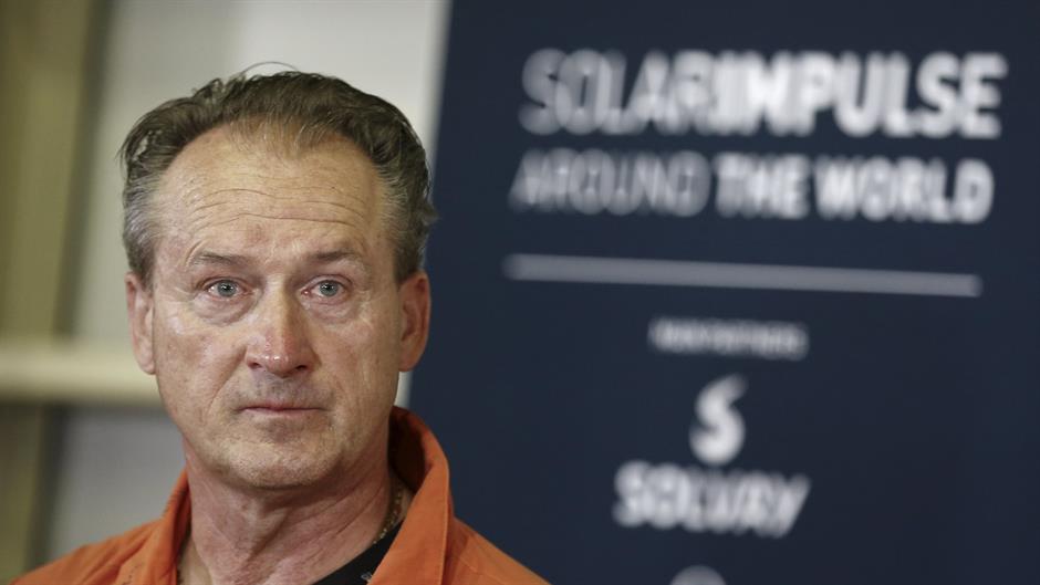 2015-06-23T180404Z_1197381613_GF10000136940_RTRMADP_3_SOLAR-PLANE-JAPAN(1)