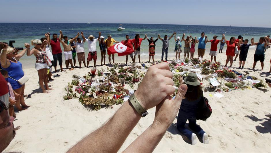 2015-07-03T135033Z_1004174491_GF10000147576_RTRMADP_3_TUNISIA-SECURITY