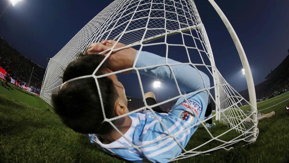 2015-07-04T220828Z_2107966931_TB3EB741PHUBH_RTRMADP_3_SOCCER-COPA-M26