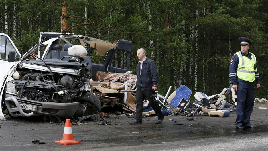 2015-07-09T085919Z_1570446355_GF10000153516_RTRMADP_3_RUSSIA-CRASH