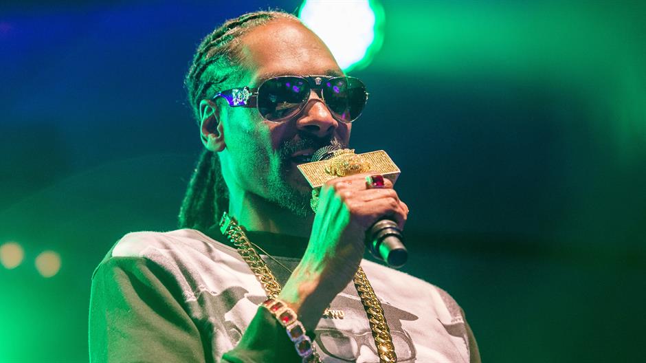 2015-07-26T145345Z_1620933375_GF10000170223_RTRMADP_3_PEOPLE-SNOOPDOGG